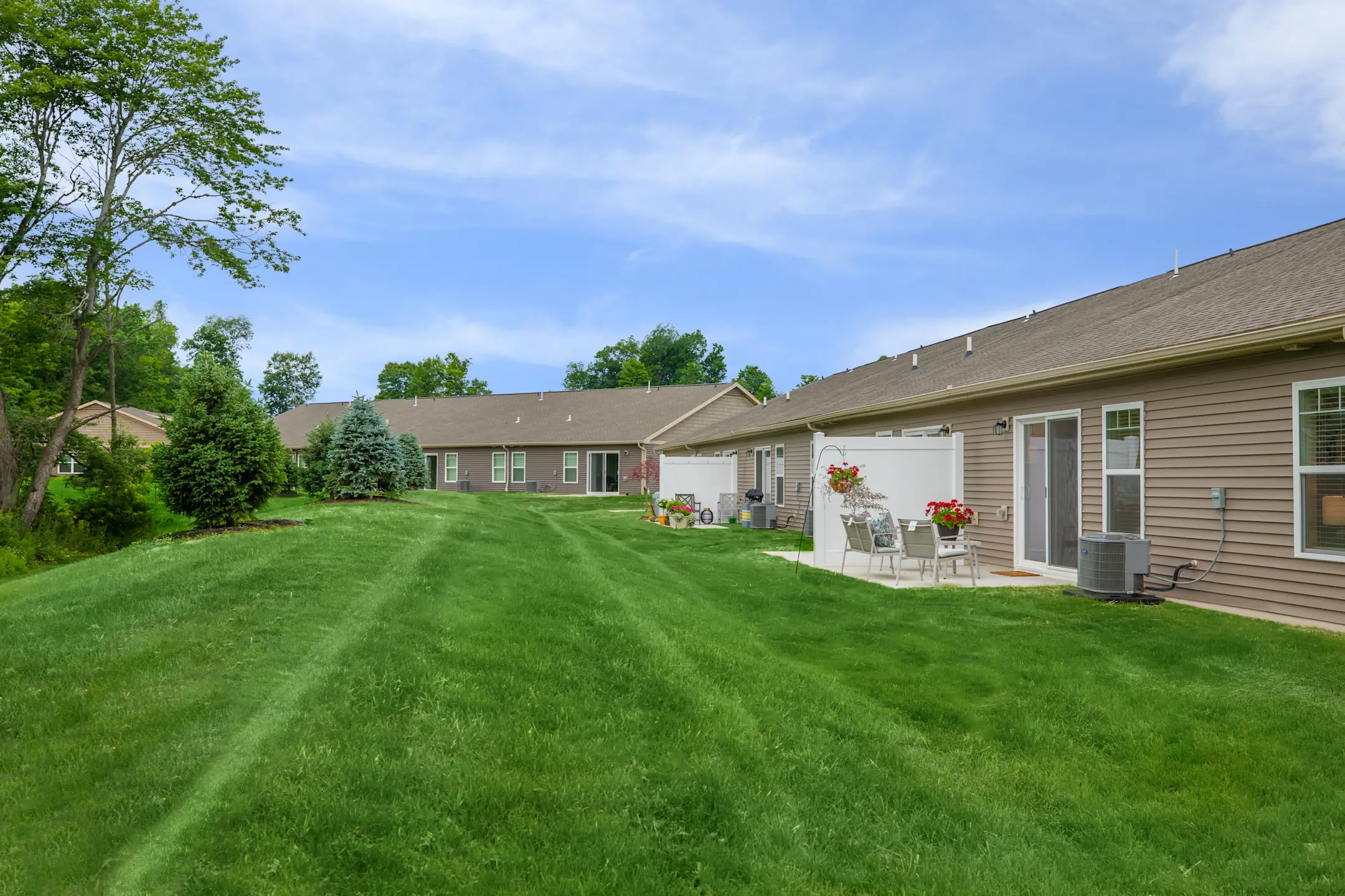 Wilcox Meadows Apartment Homes 9422 Darrow Road Twinsburg, OH