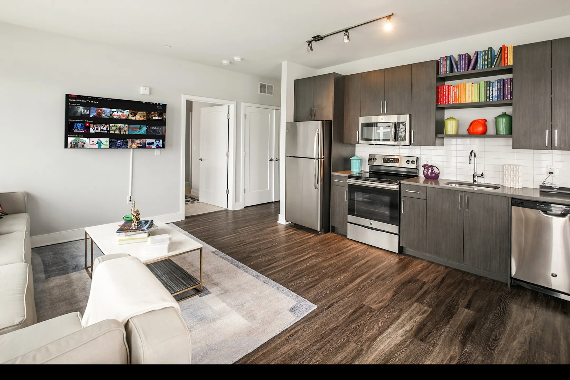 Kitchen - Apex Hudson Riverfront - Yonkers, NY