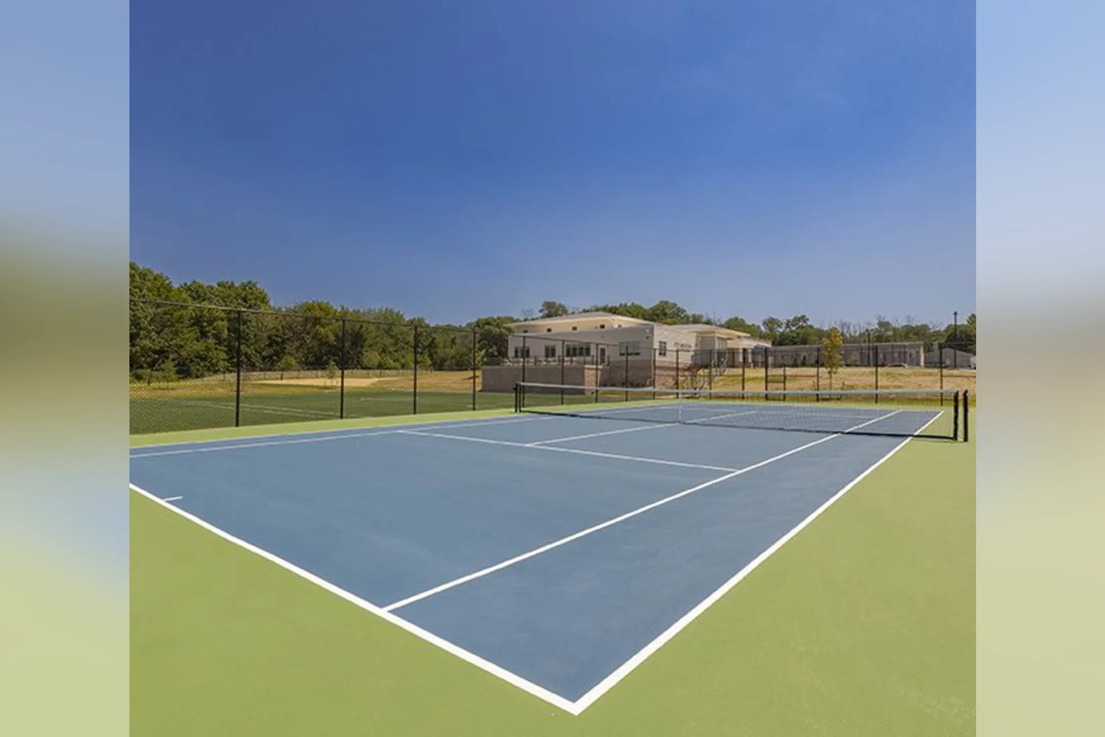 Fox Meadow Apartments and Townhomes - Maple Shade, NJ