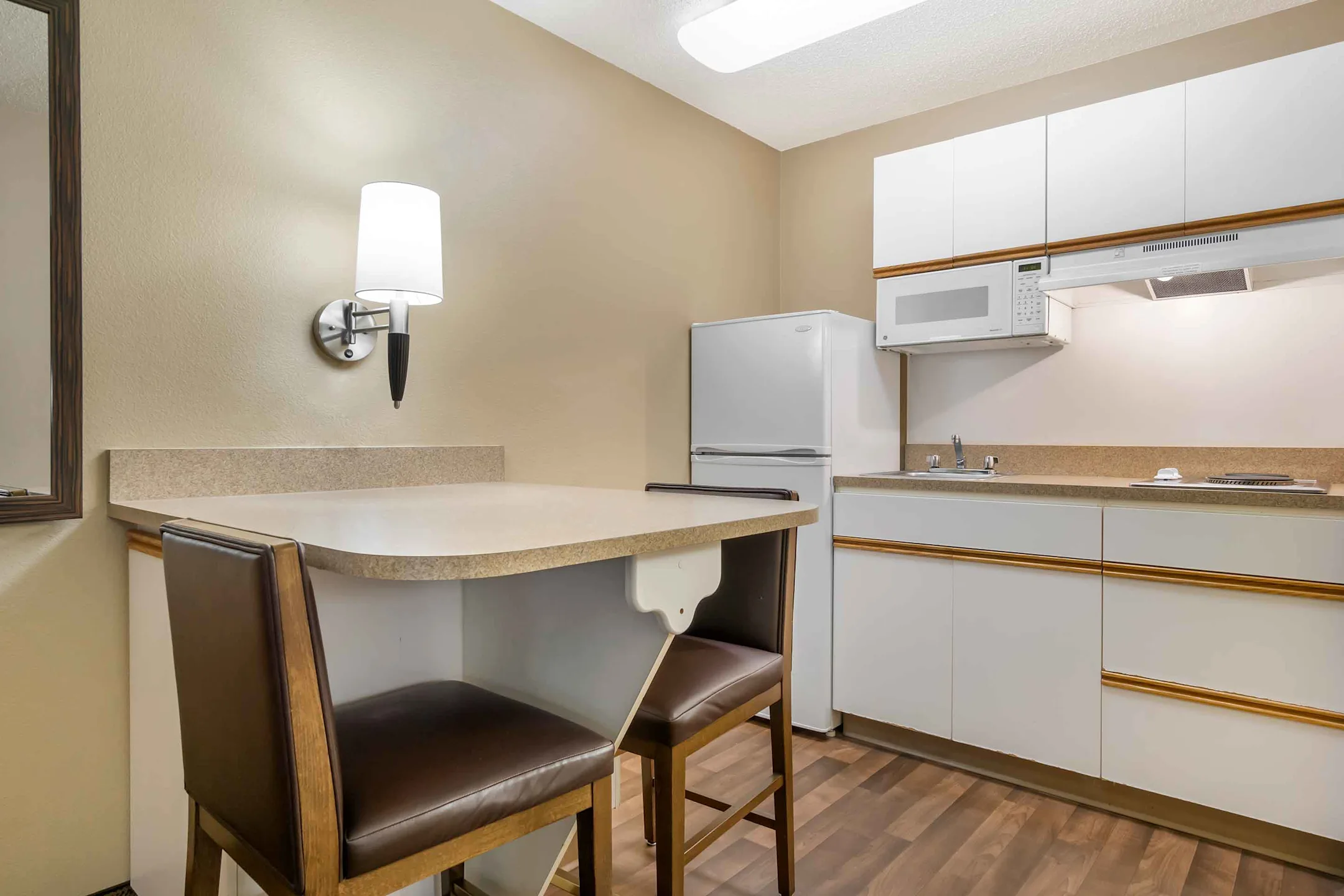 Furnished Studio Seattle Bellevue Factoria Apartments Bellevue