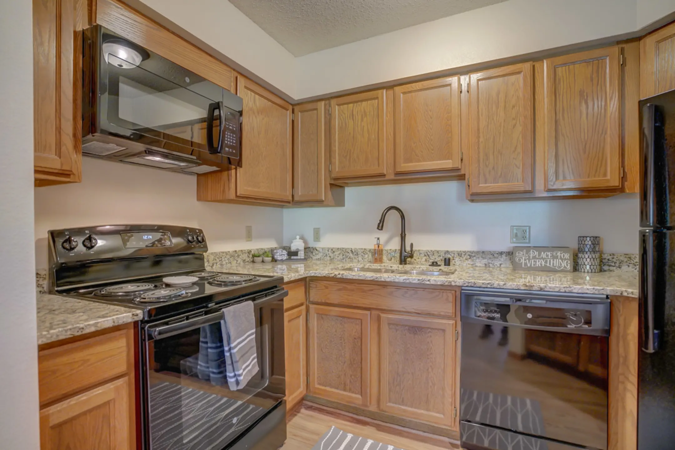 Seminole Creek - 2800 Mickelson Pkwy | Madison, WI Apartments for Rent ...