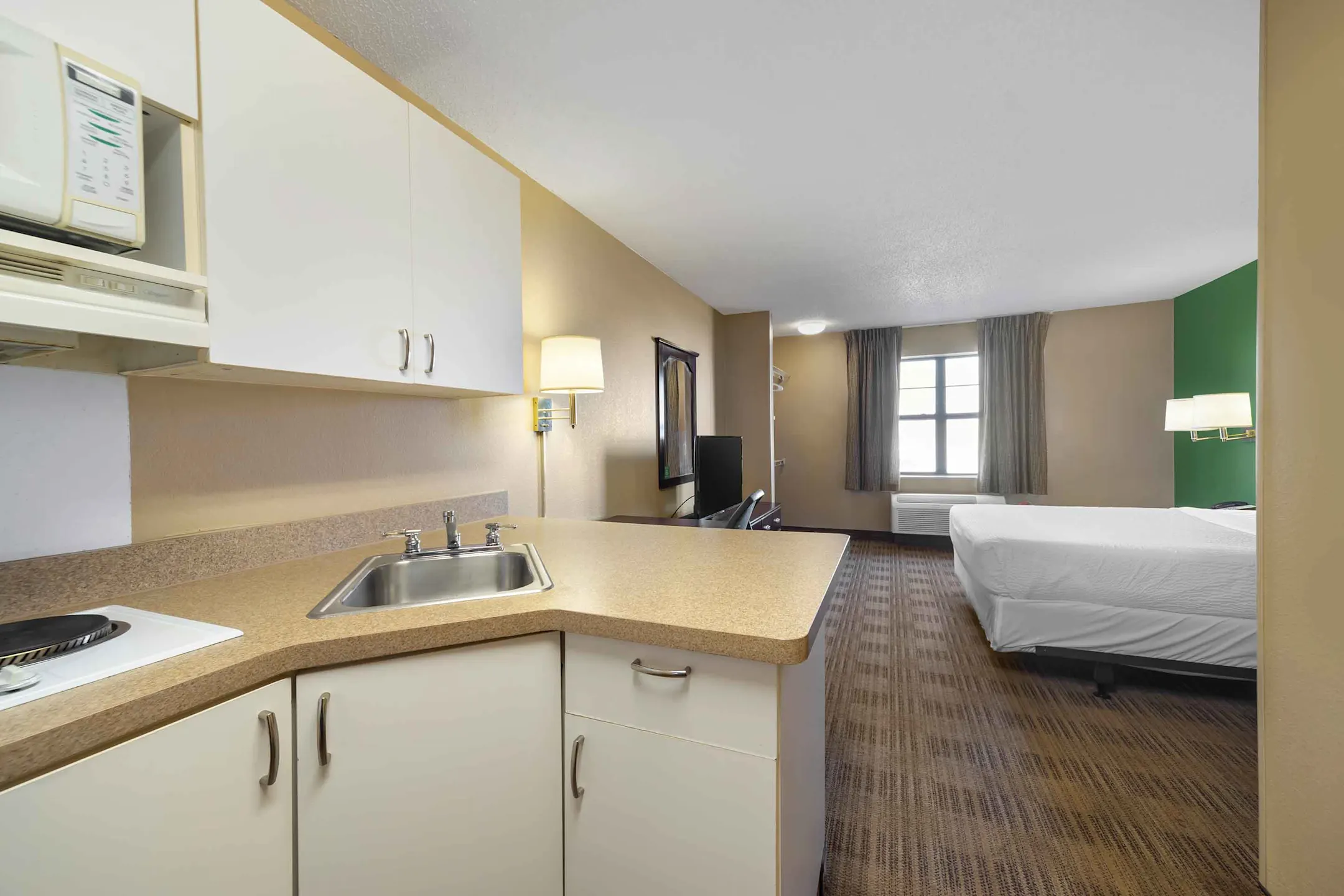 Kitchen - Furnished Studio - Oklahoma City - Airport - Oklahoma City, OK
