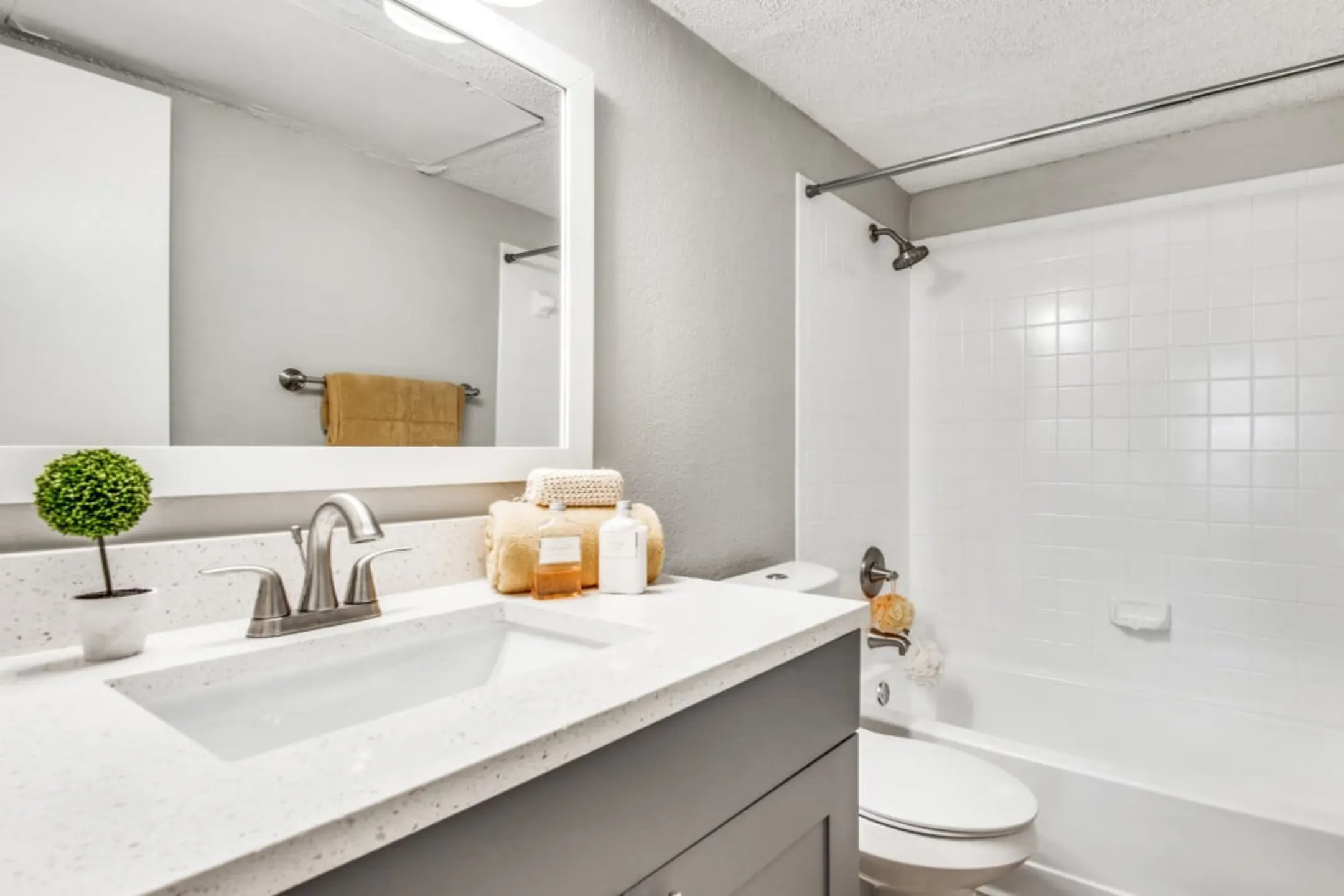 Birch Apartment Homes 12610 Jupiter Rd Dallas, TX Apartments for Rent Rent.