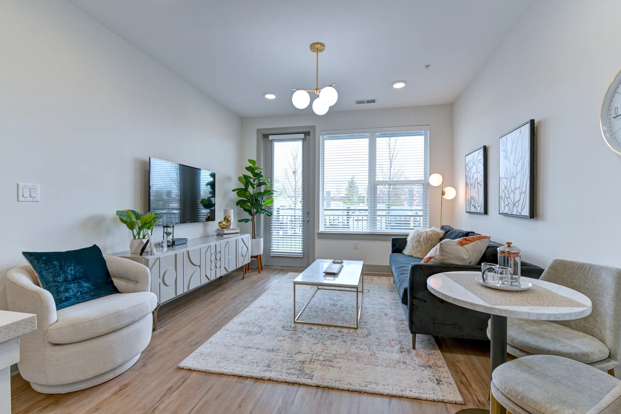 555 Flats Apartments Horsham, PA 19044