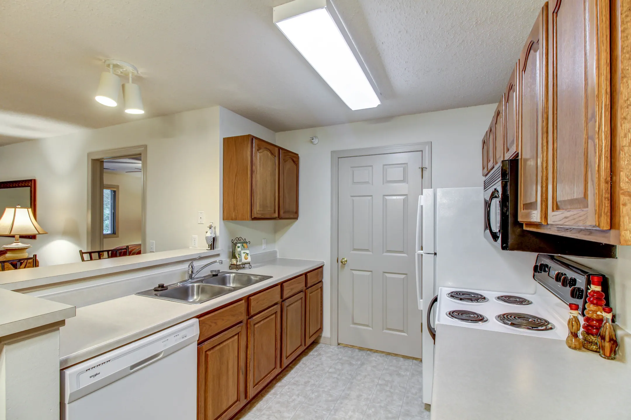 Kitchen - The Lexington Estates - Sioux Falls, SD