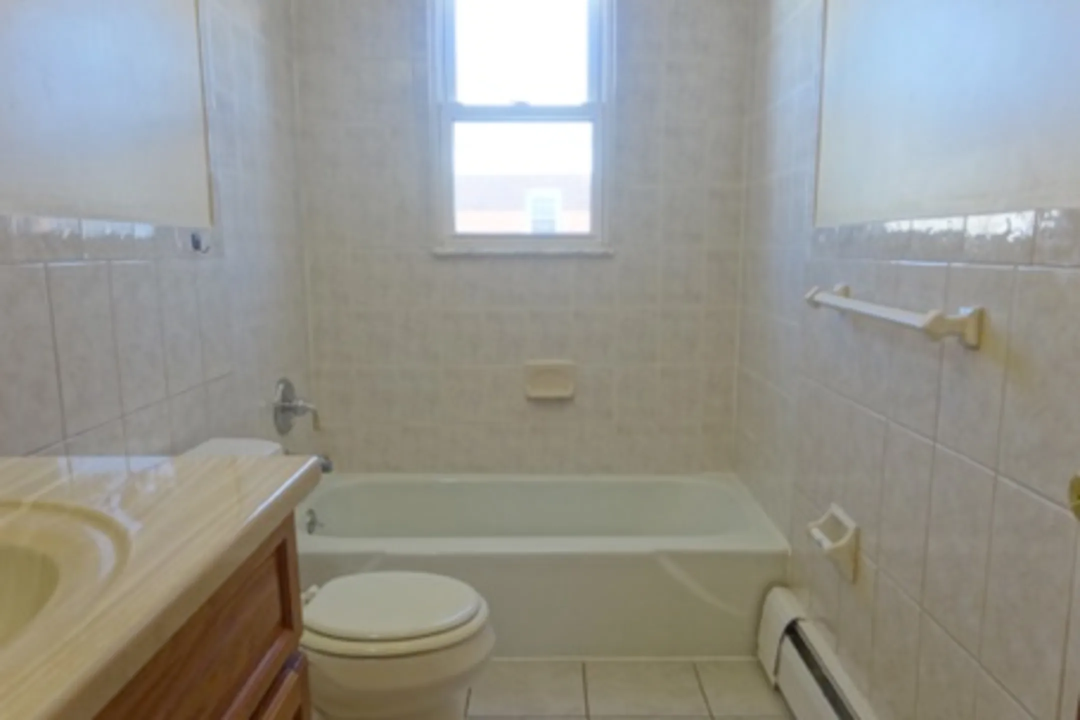 Heritage House Apartments Apartments New London, CT 06320