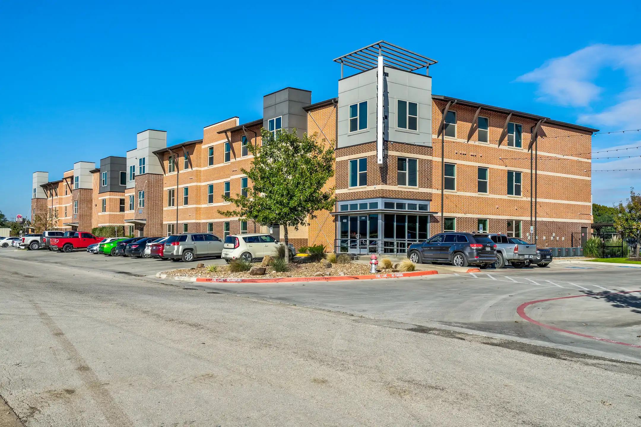 The Liberty 400 S Culberson St Gainesville, TX Apartments for Rent