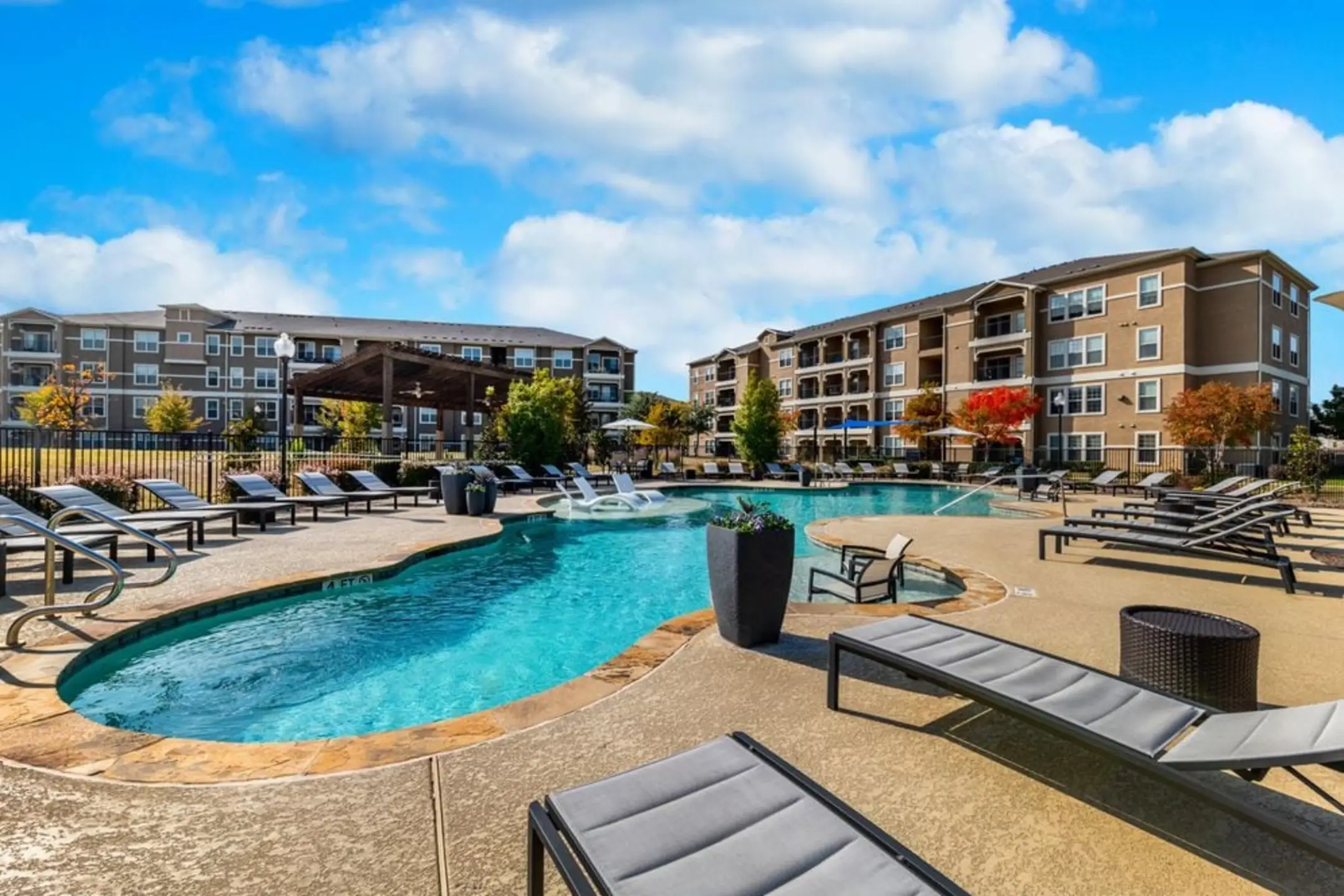 Avalon Frisco at Main Apartments Frisco, TX 75033