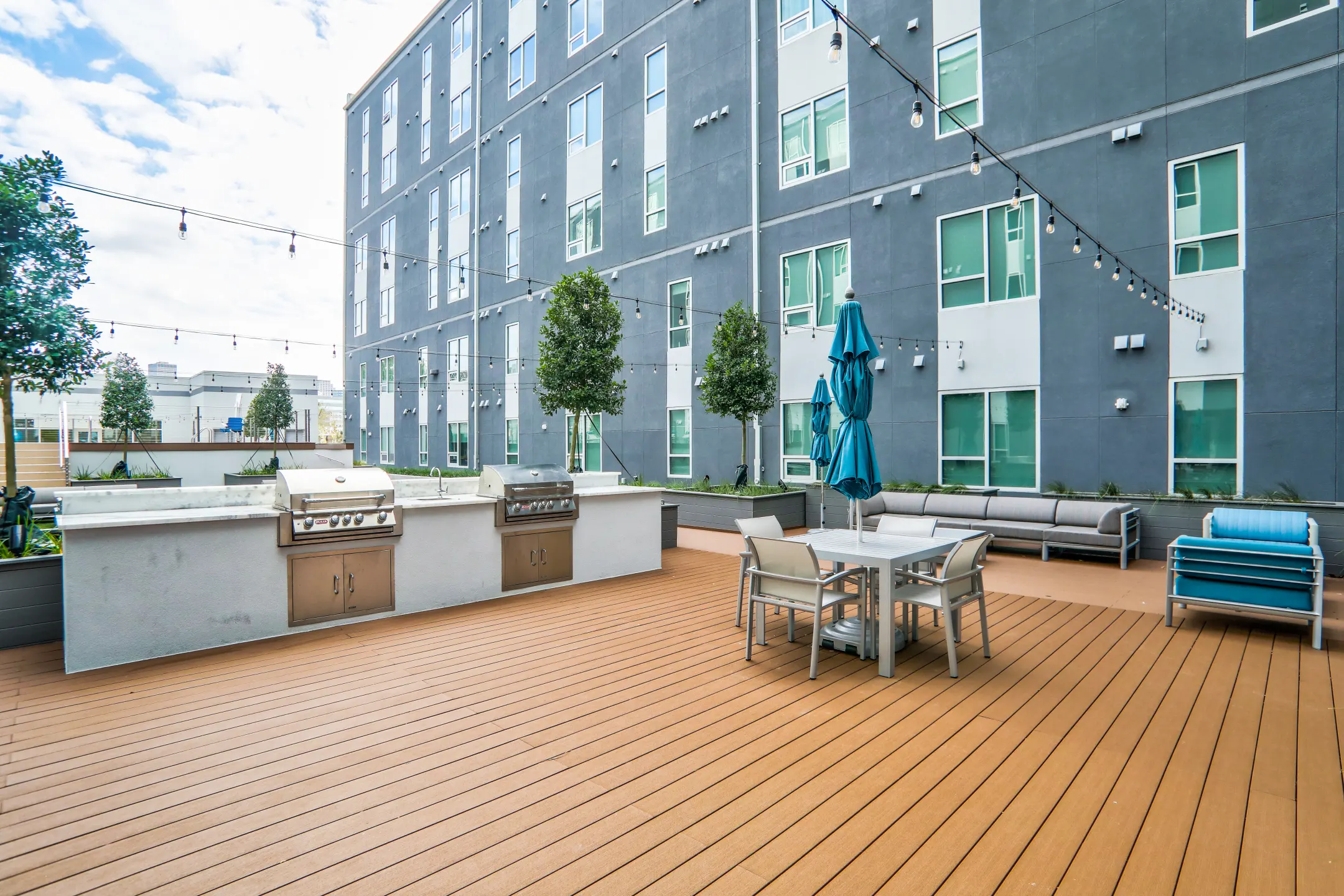 2424 Tulane 2424 Tulane Ave New Orleans, LA Apartments for Rent Rent.