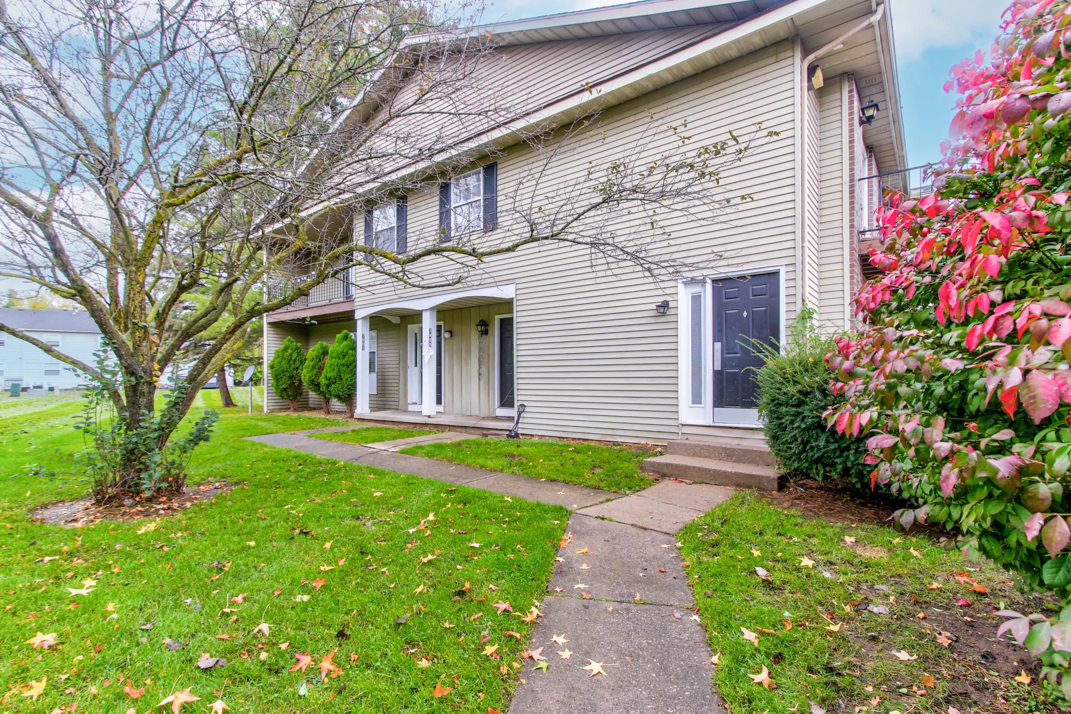 Crosscreeks Apartments and Townhomes 7458 Crosscreek Dr Temperance