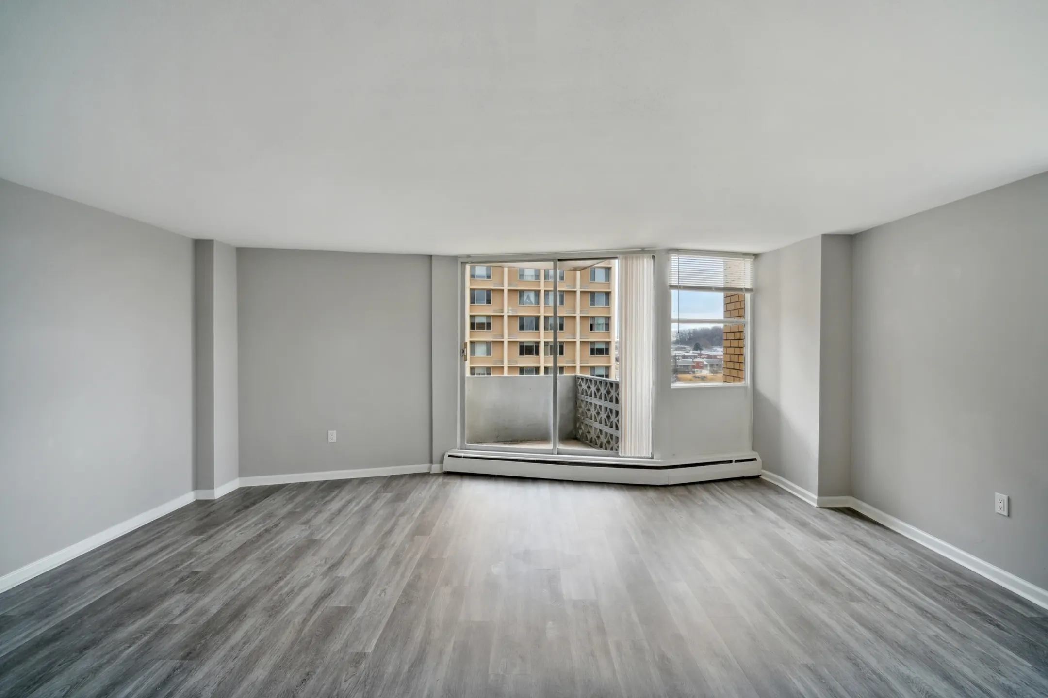 Living Room - The Revere Apartments - Philadelphia, PA