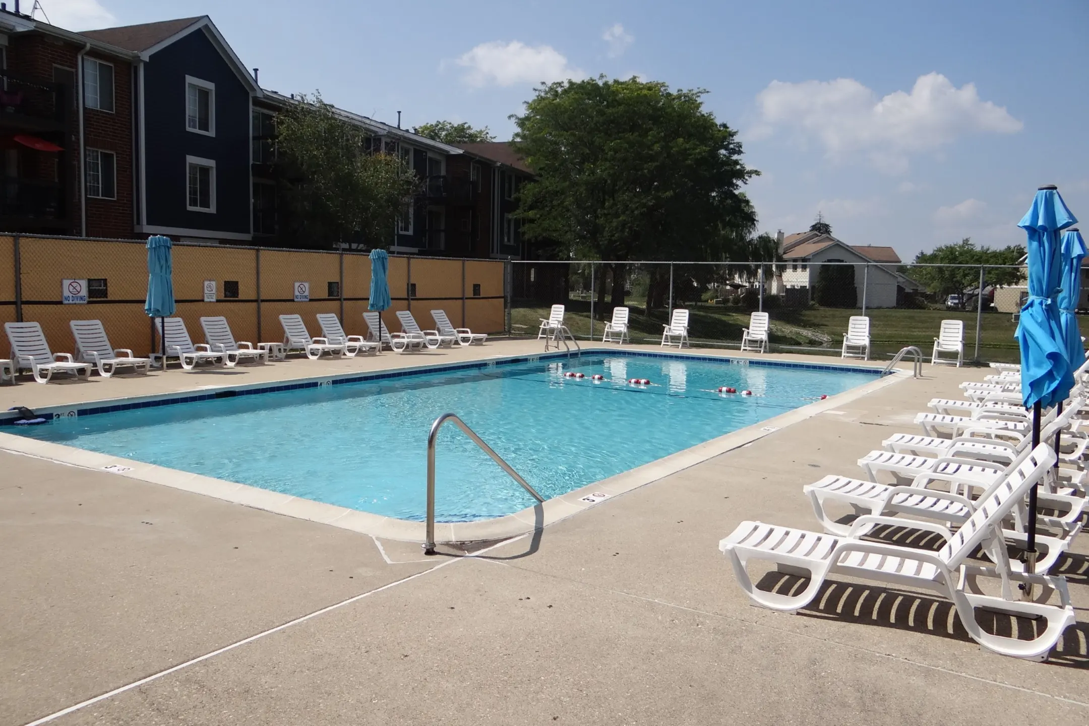 Orchard Lakes Apartments Wood Dale, IL 60191