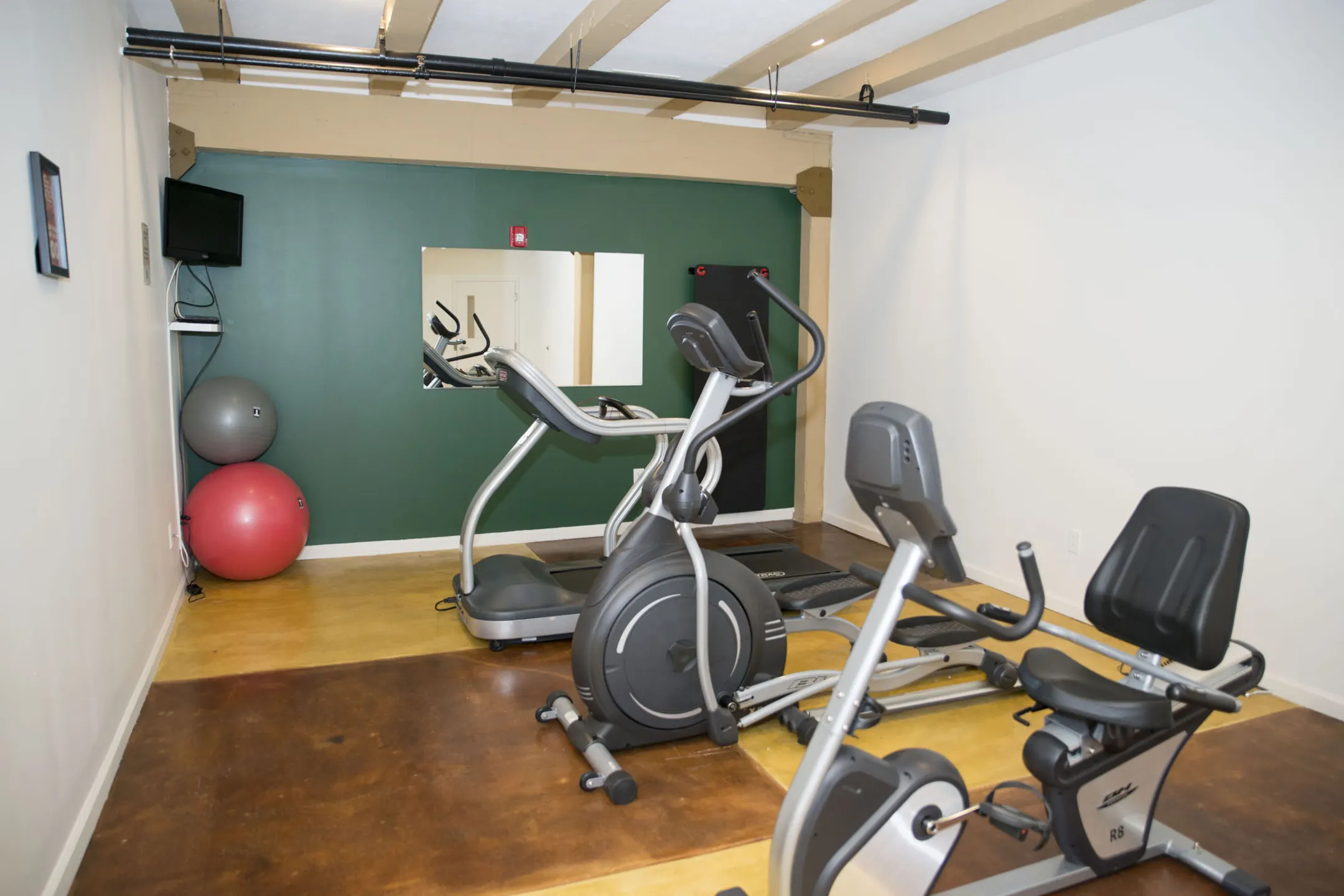 Fitness Weight Room - 1010 Central Apartments - Indianapolis, IN