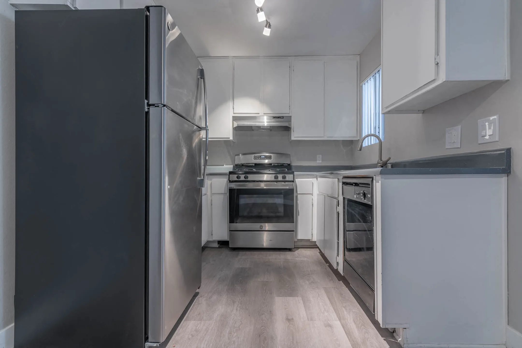 Shoreline 15120 Grand Ave Lake Elsinore, CA Apartments for Rent Rent.