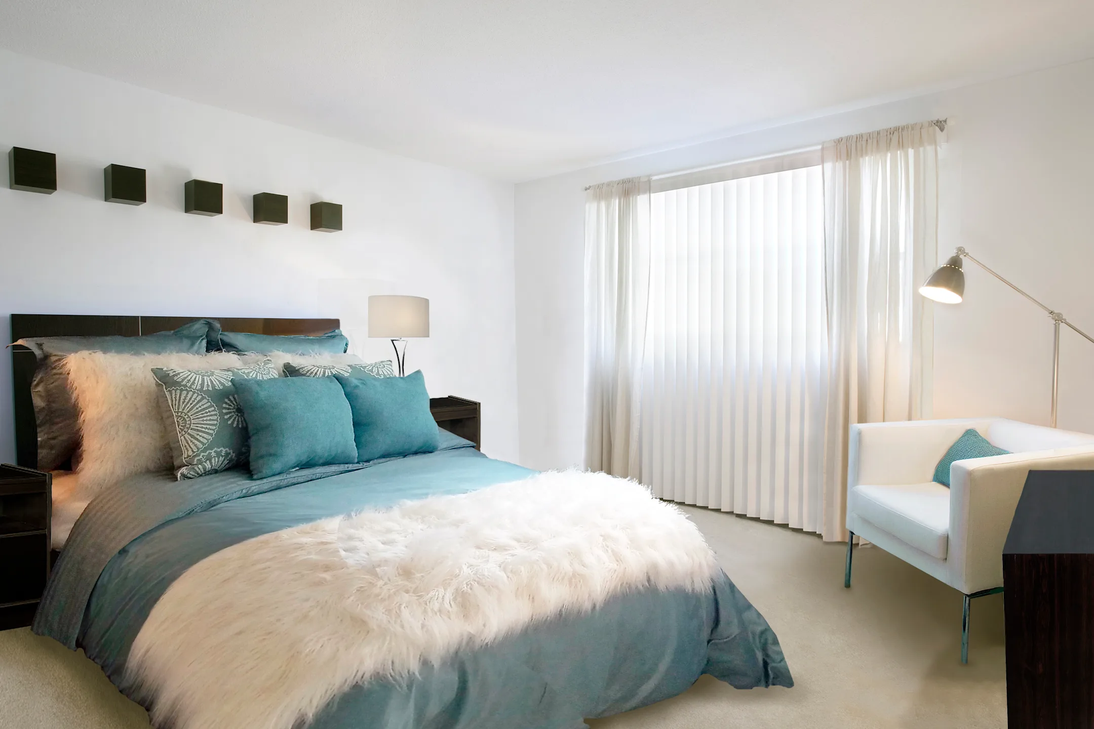 Bedroom - Sutton Apartments - Worcester, MA