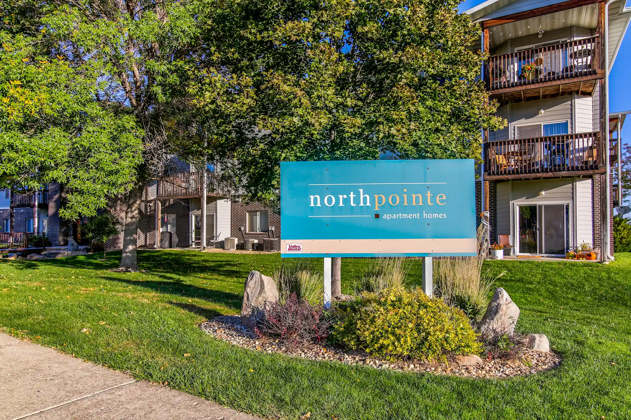 Community Signage - North Pointe Apartment Homes - Bismarck, ND
