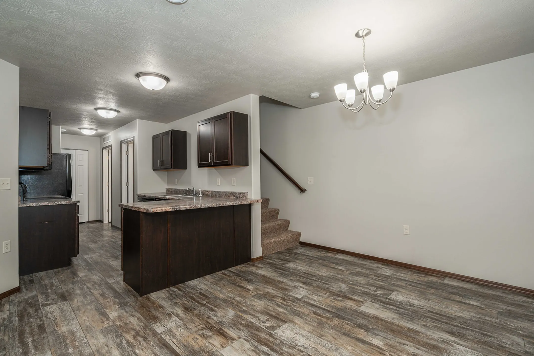 Living Room - Beal Townhomes - Sioux Falls, SD