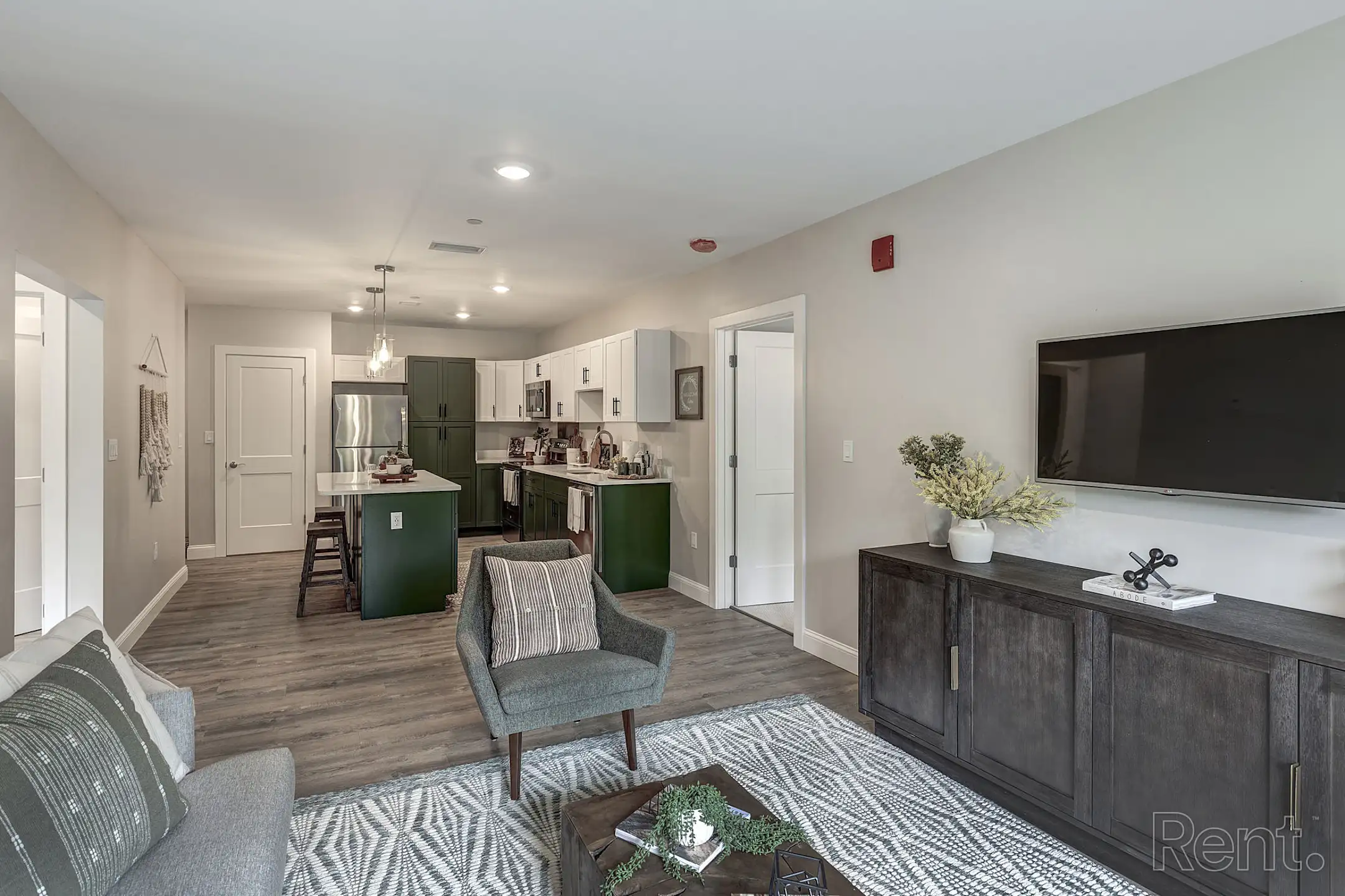 The Edgebrook Residences Apartments Merrimack, NH 03054