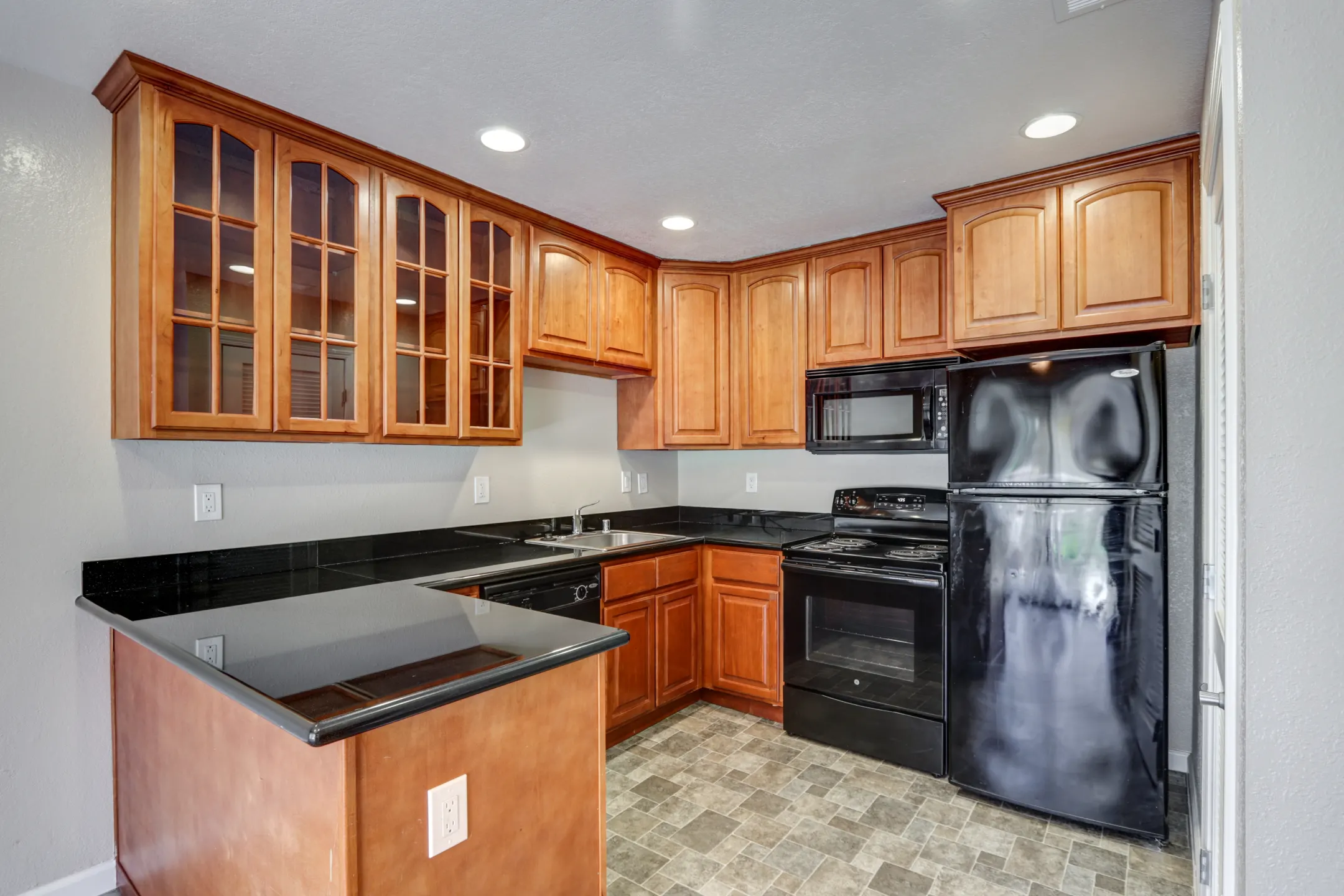 Kitchen - CityPlace Apartments - Concord, CA