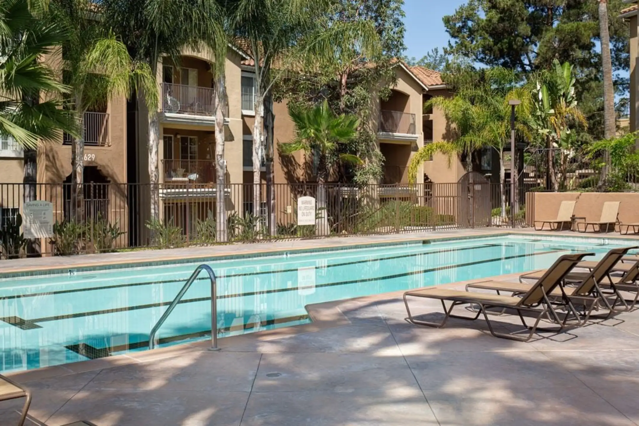 Pool - eaves La Mesa - La Mesa, CA