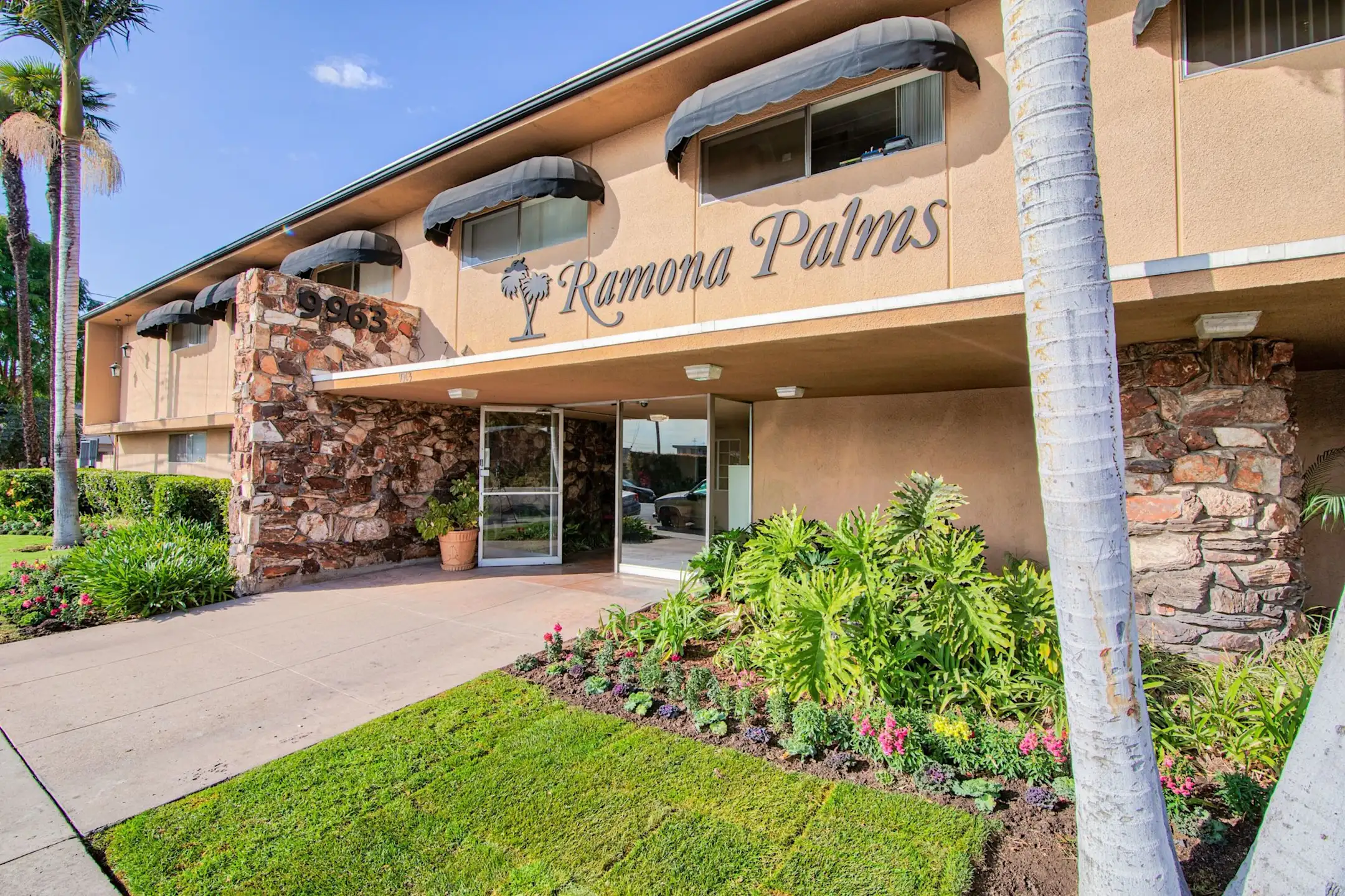 Ramona Palm Apartment Homes 9963 Ramona St Bellflower, CA