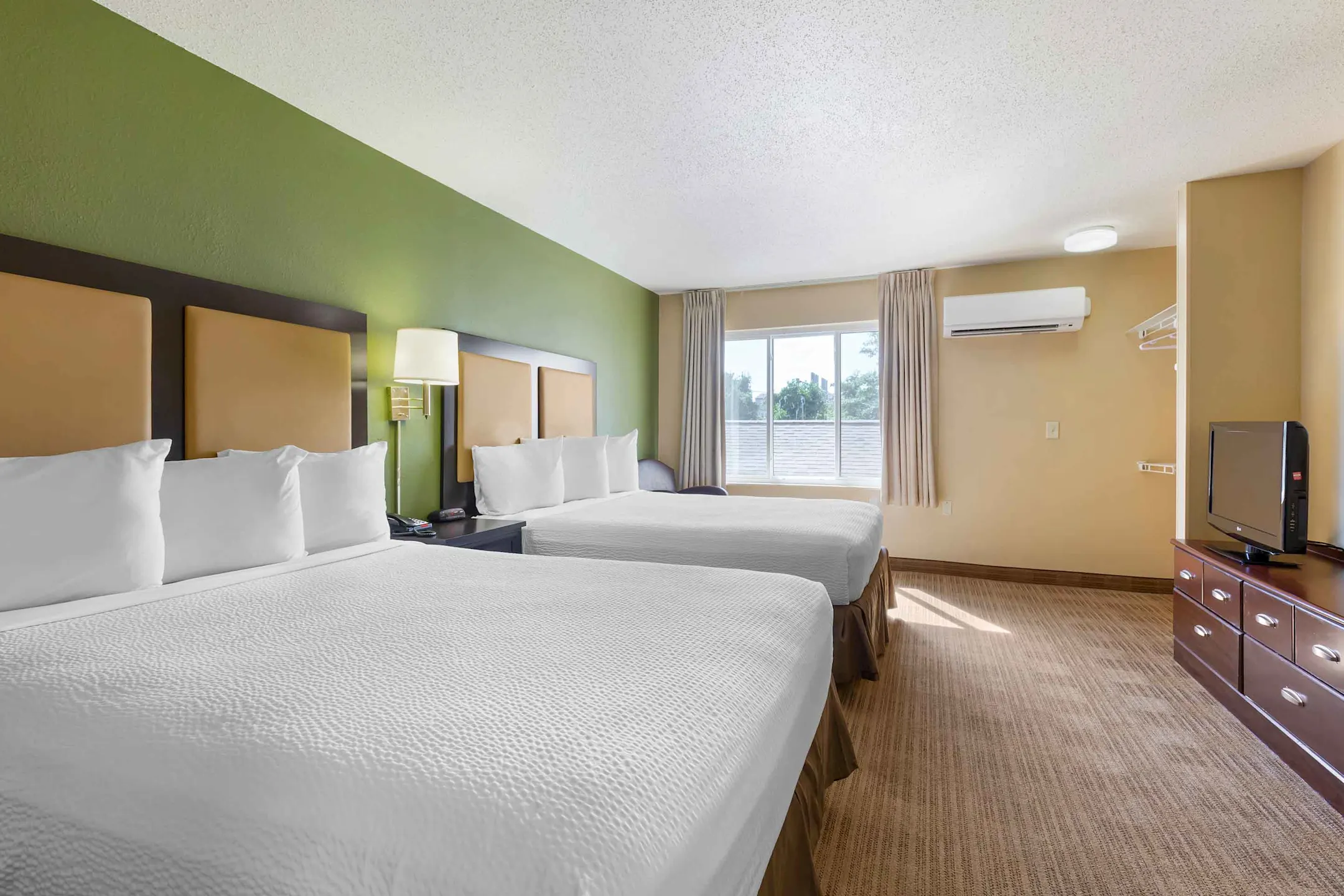 Bedroom - Furnished Studio - Dallas - DFW Airport N. - Irving, TX