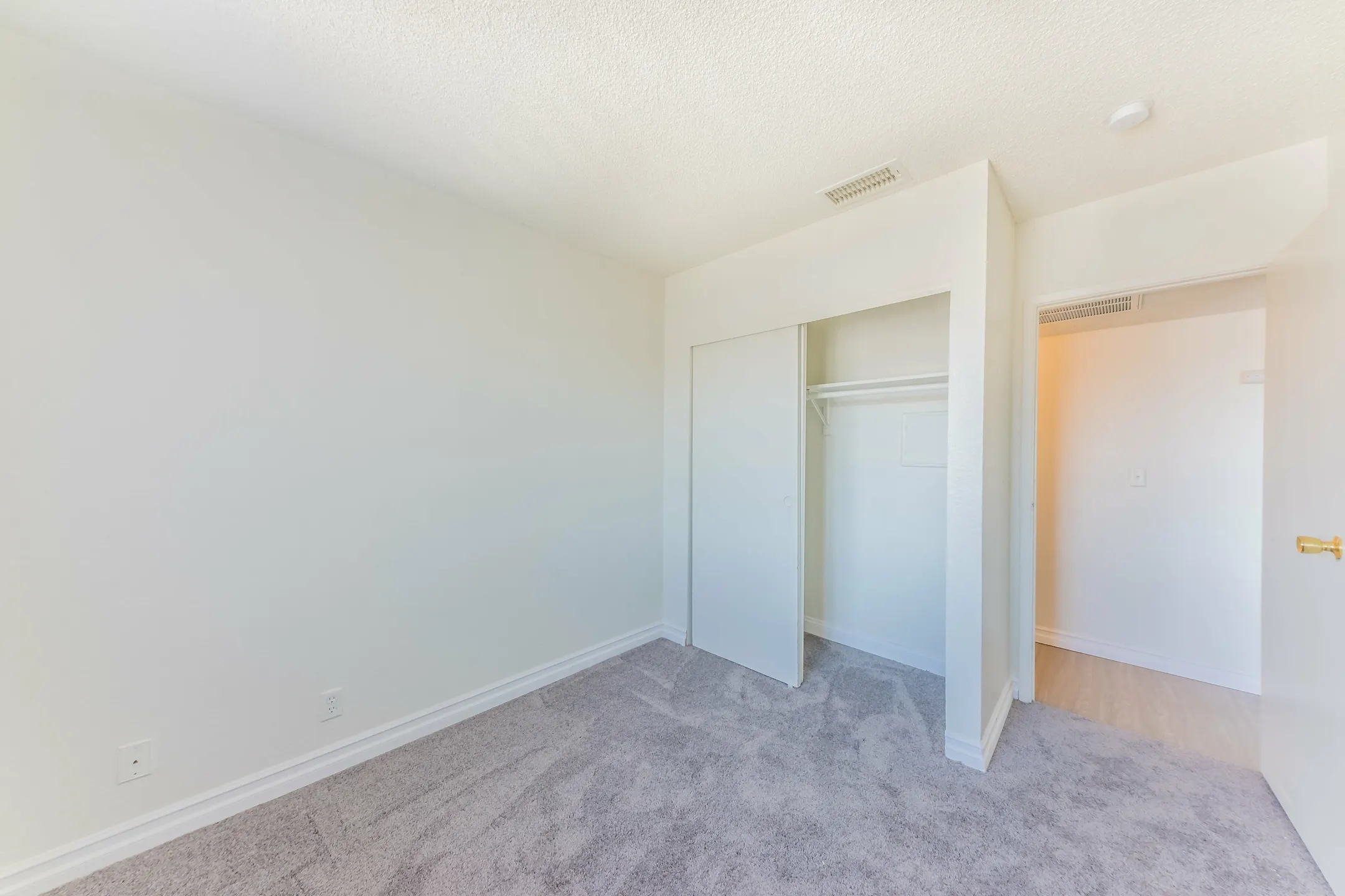 Arville Park Apartments 2600 Arville St Las Vegas, NV Apartments