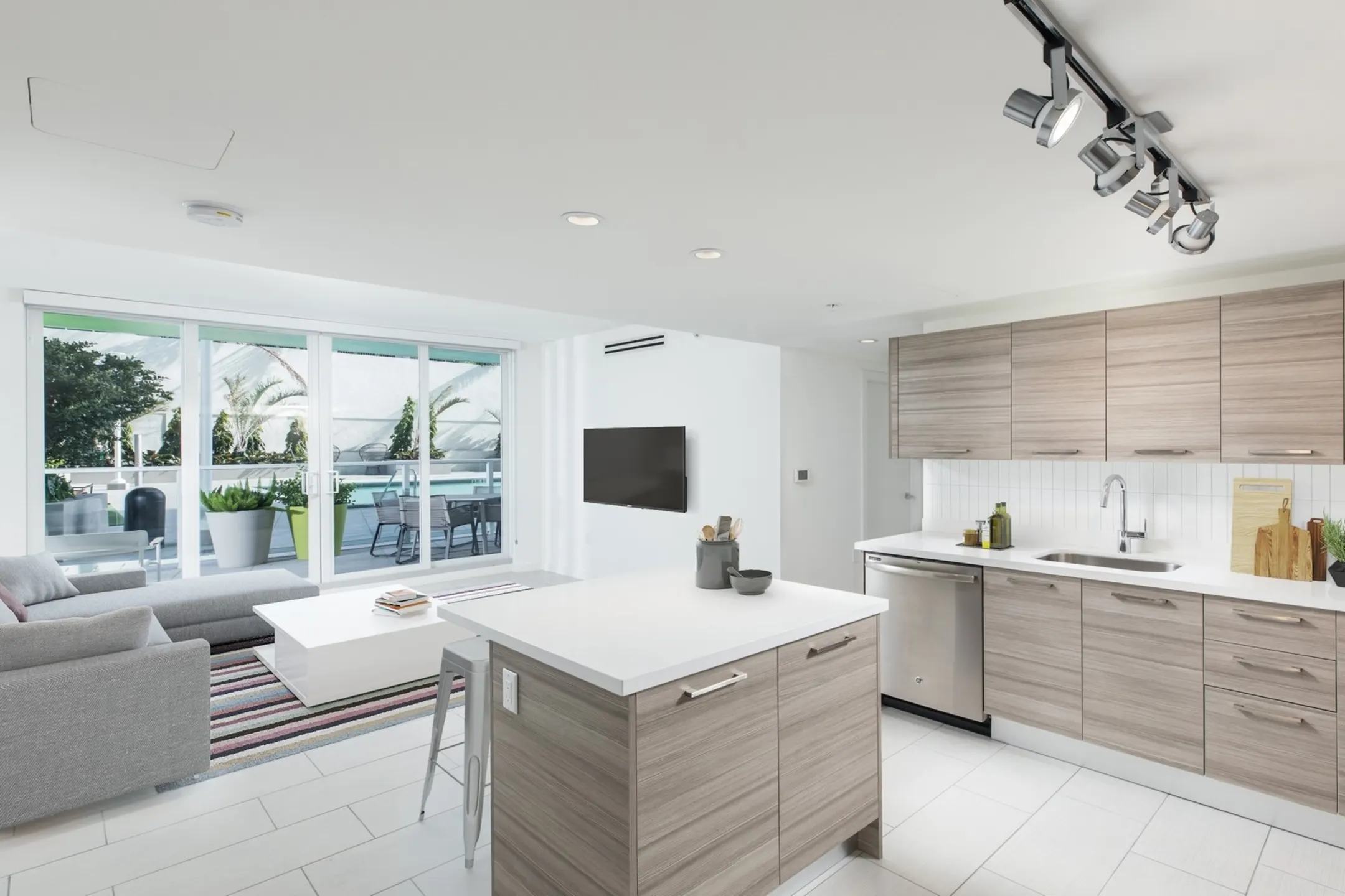 Bay Parc 1756 N Bayshore Dr Miami, FL Apartments for Rent Rent.