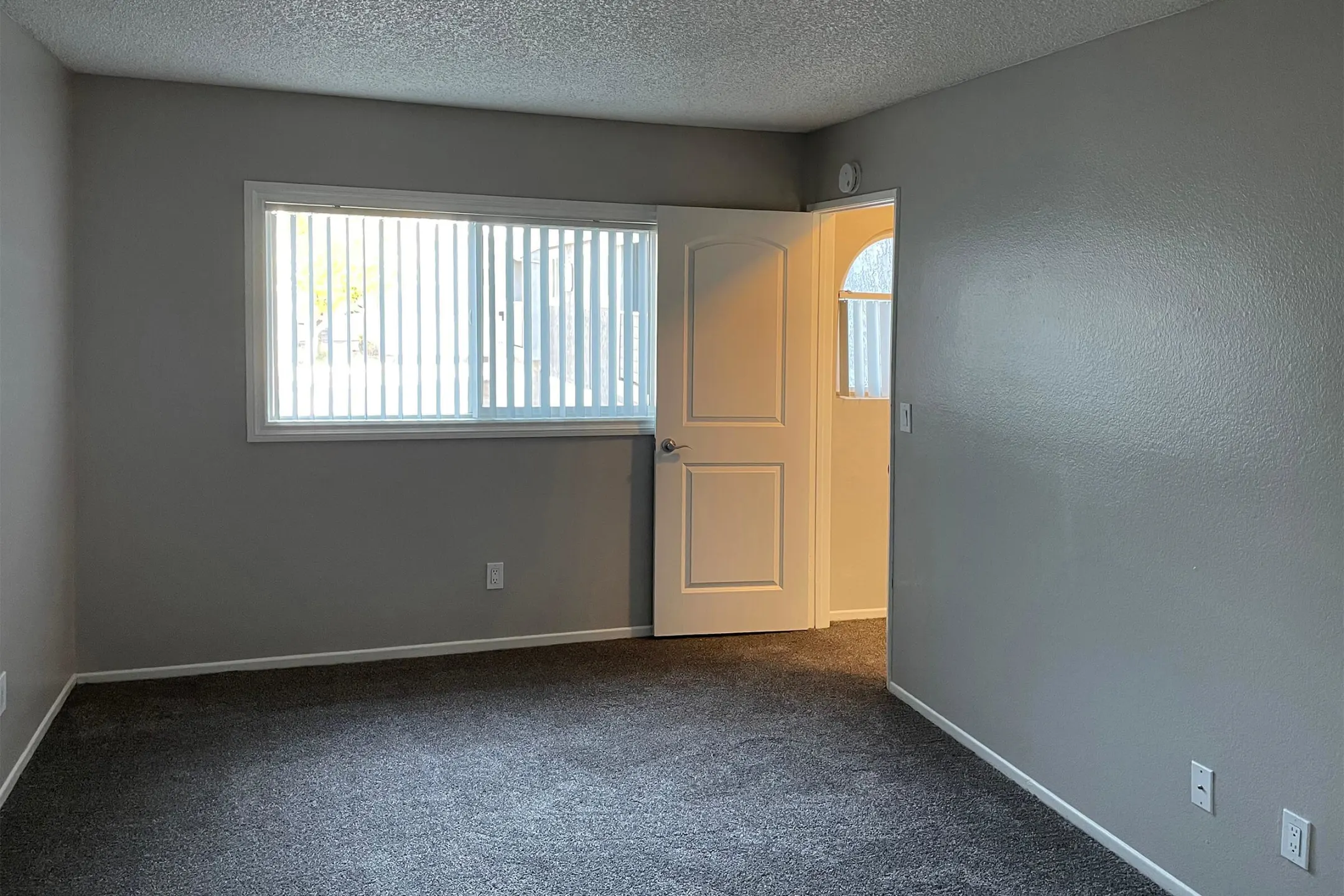 Westwood Park Townhomes - 2060 Westwood Ct | Lancaster, CA Apartments ...