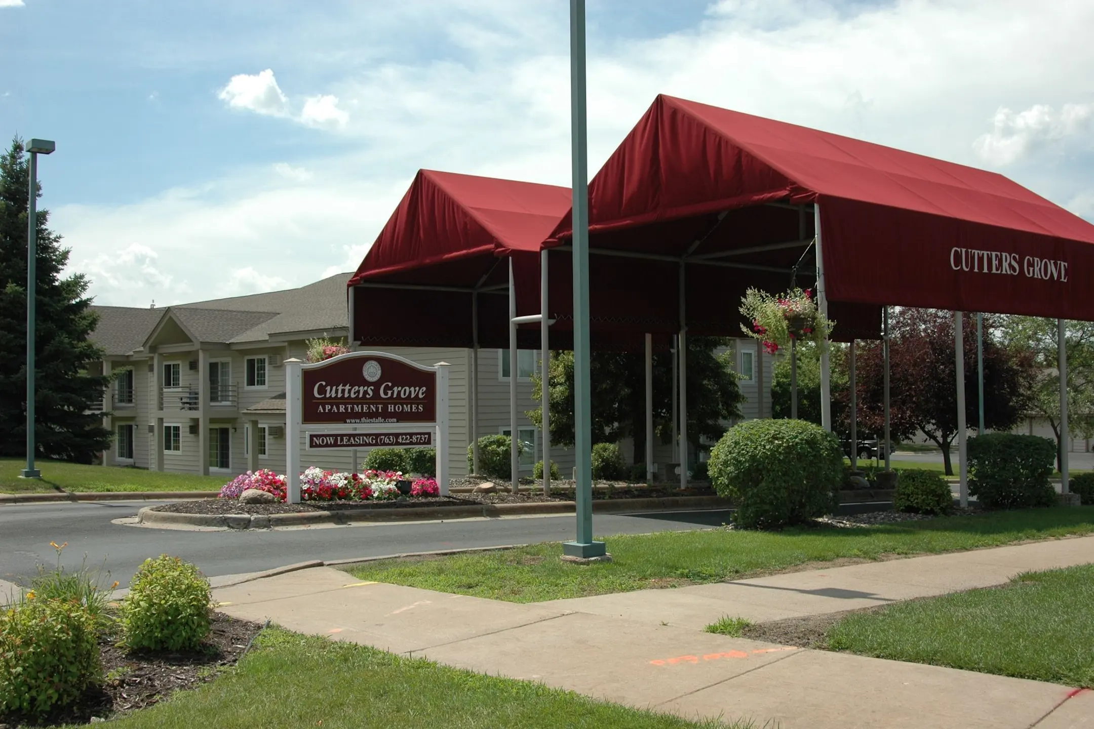 Cutters Grove Apartment Homes Apartments Anoka, MN 55303