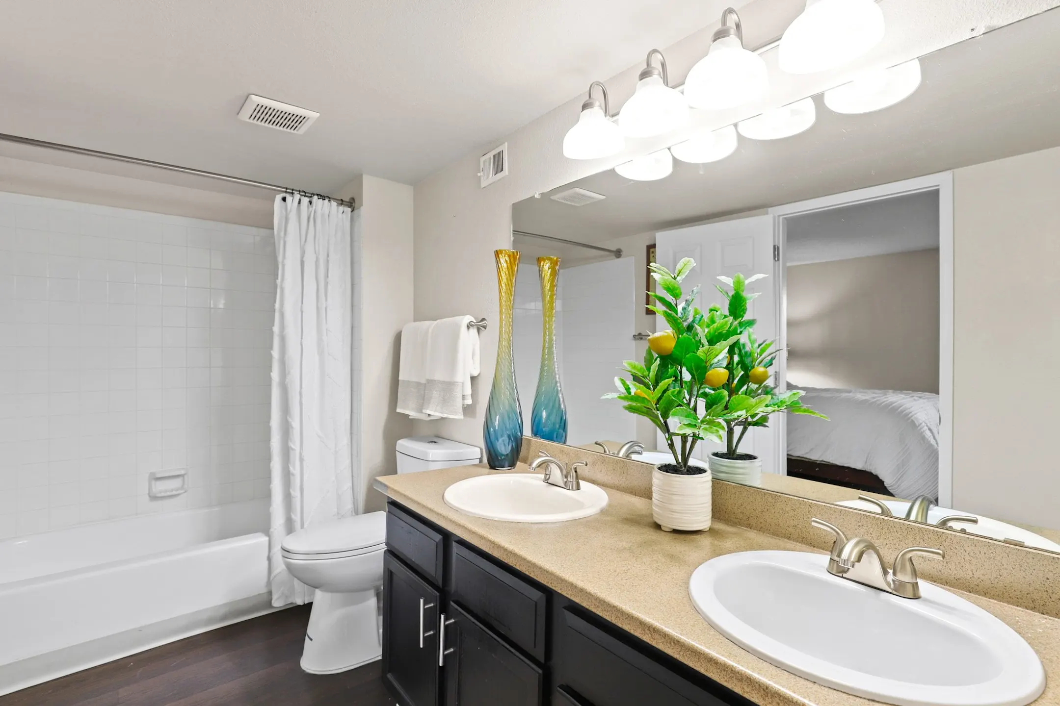 Bathroom - Silver Reef - Lakewood, CO