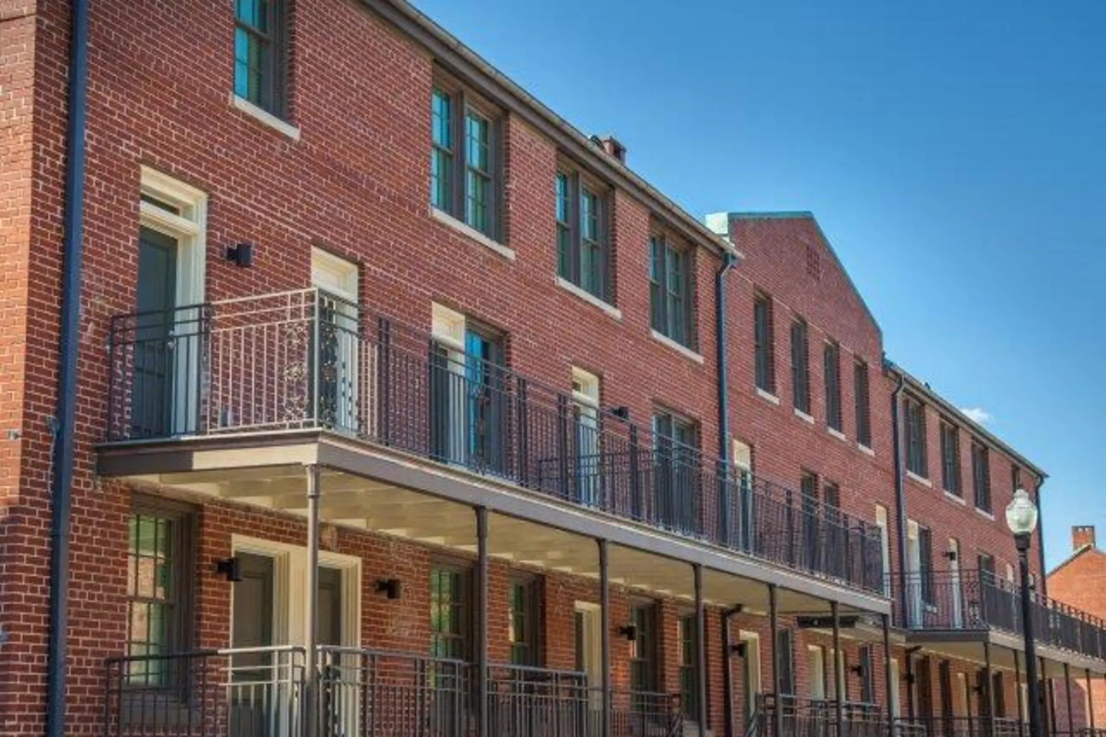 Bienville Basin I 401 Treme St New Orleans, LA Apartments for Rent