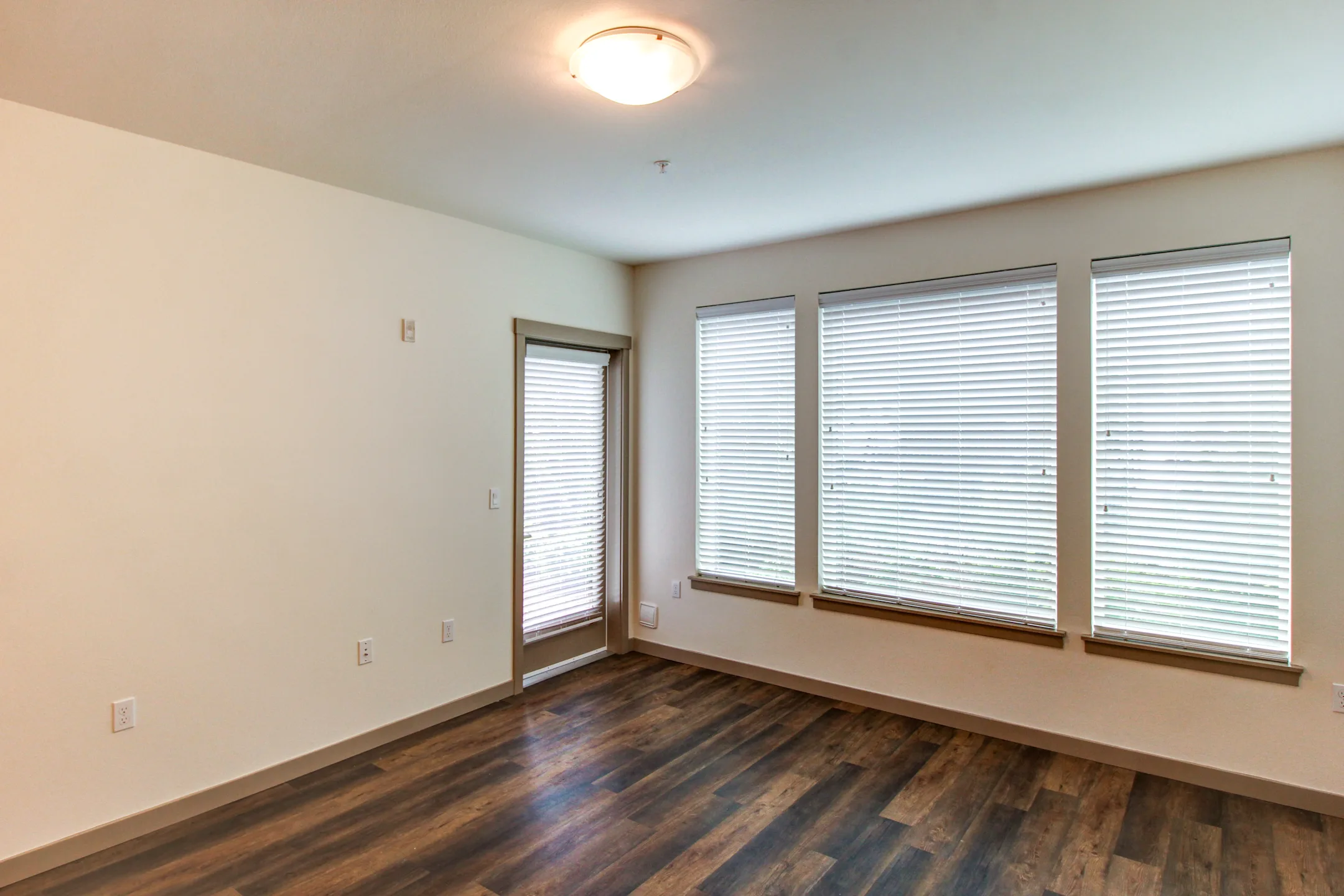 Monarch Apartments Maple Valley, WA 98038