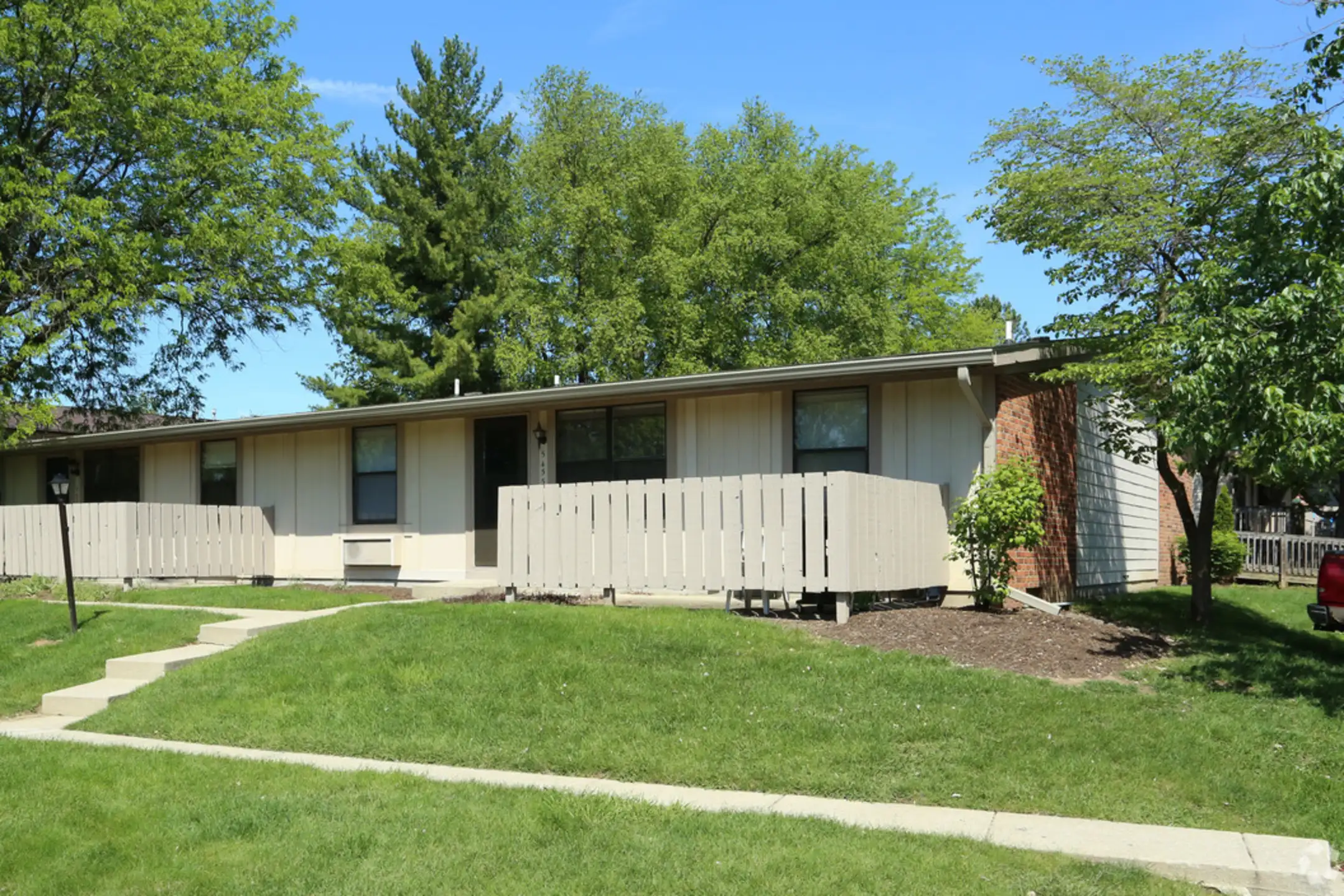 Parkville Apartments Columbus, OH 43229