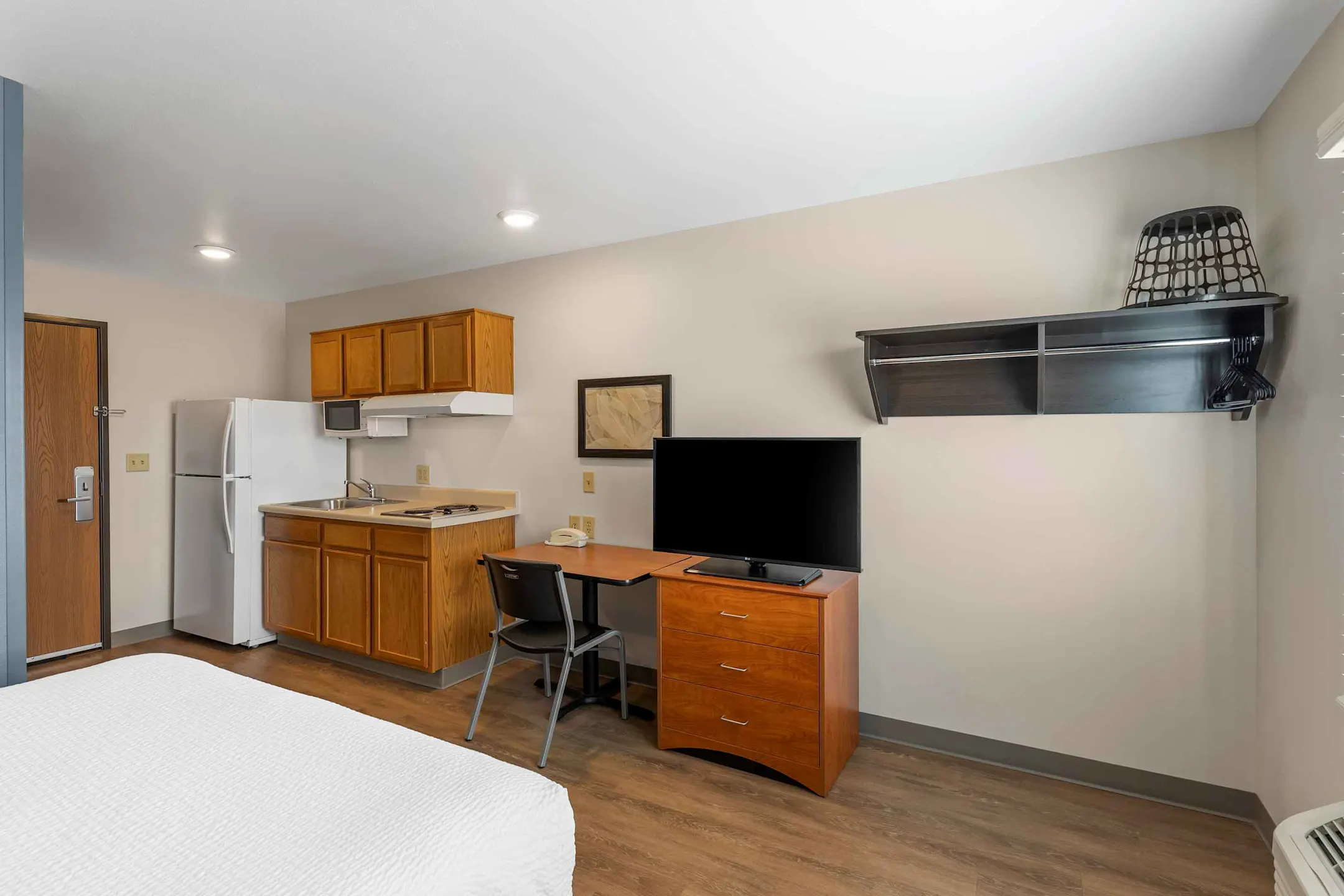 Furnished Studio Firestone 11334 Business Park Cir Firestone, CO