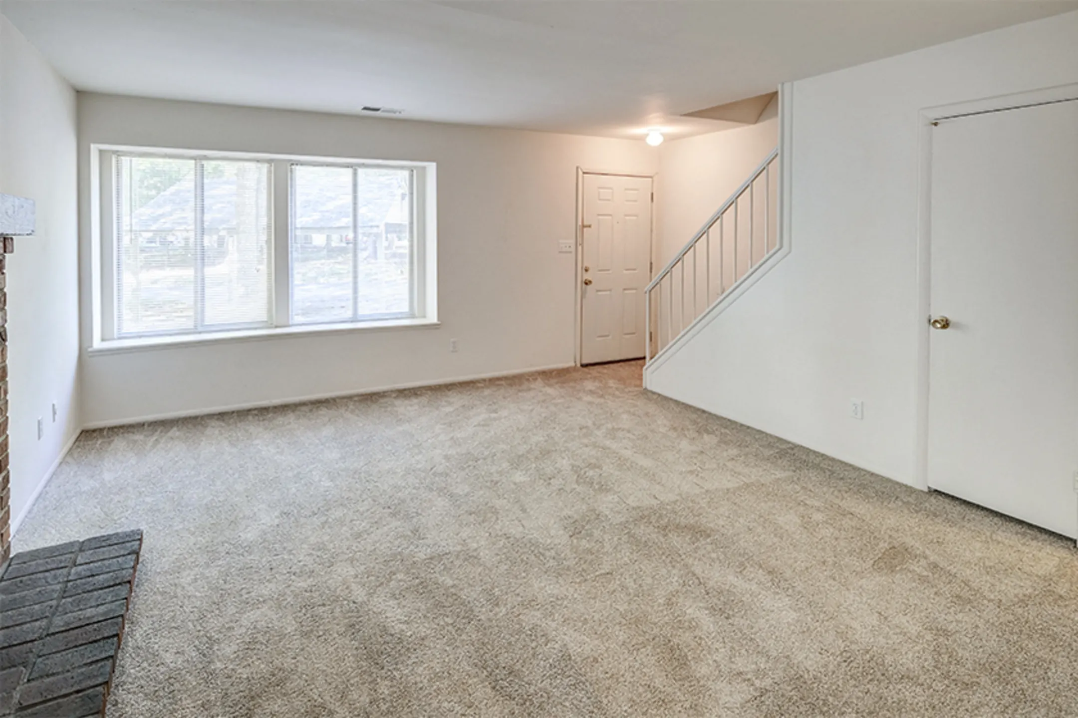 The Woods of Eagle Creek Apartments 4949 Bobwhite Ln Indianapolis