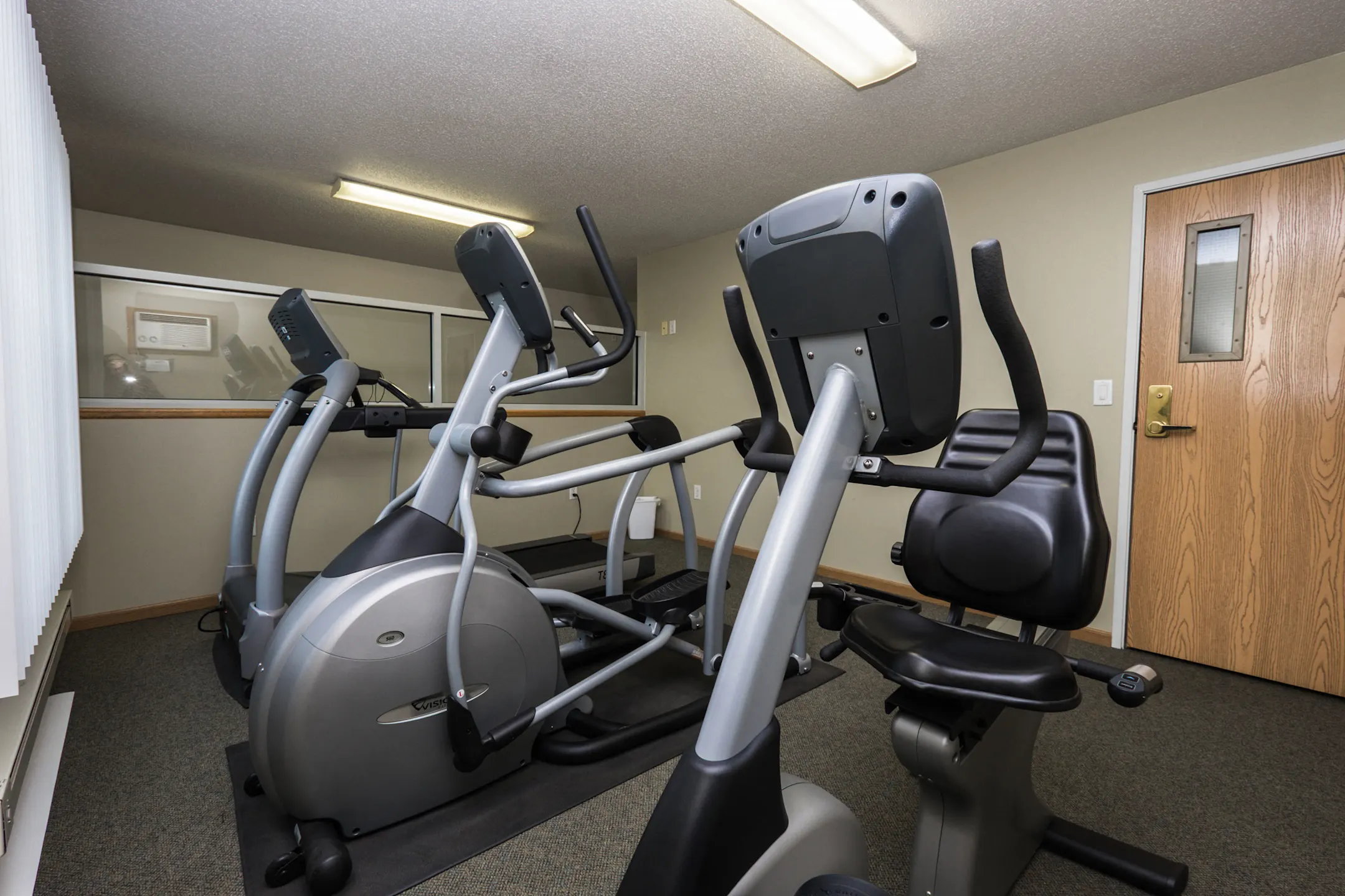 Fitness Weight Room - Stonebridge Apartments - Fargo, ND
