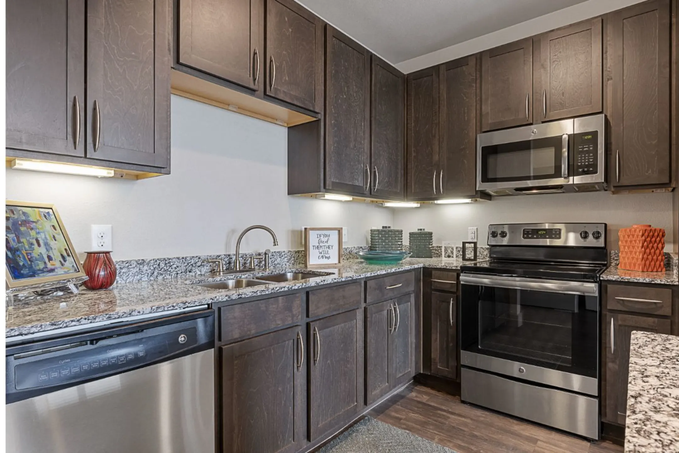 Oaks On Marketplace Apartments Kyle, TX 78640