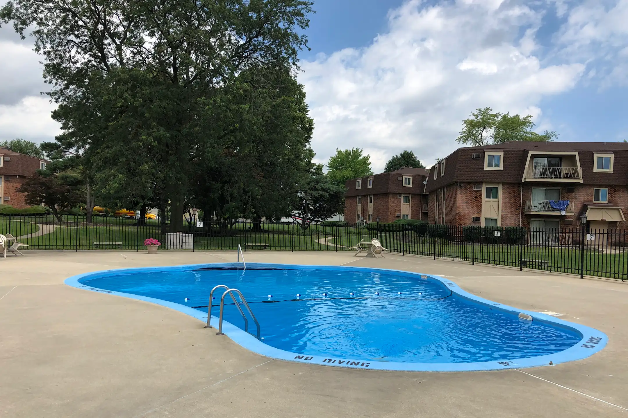 Somerset Park Apartments 4127 W 127th St Alsip, IL Apartments for Rent Rent.