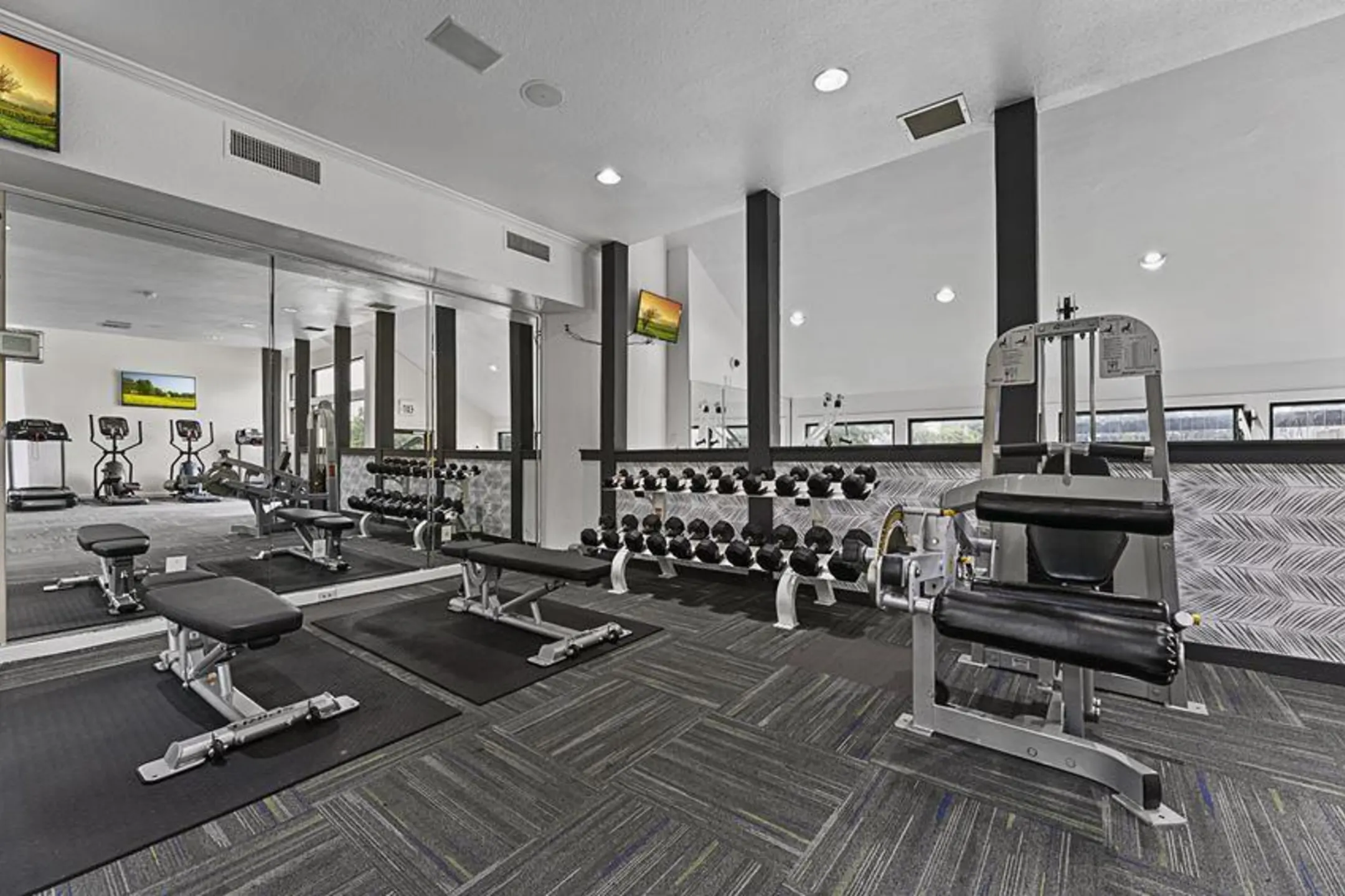 Fitness Weight Room - Courtyard Condos - Dallas, TX