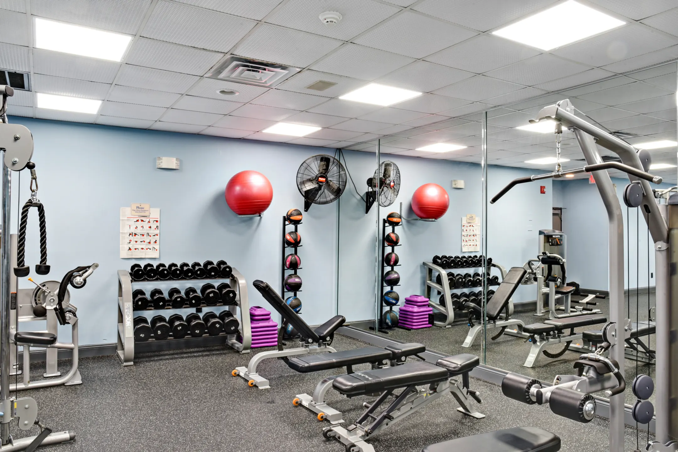 Fitness Weight Room - The Keys at 17th Street - Wilmington, NC
