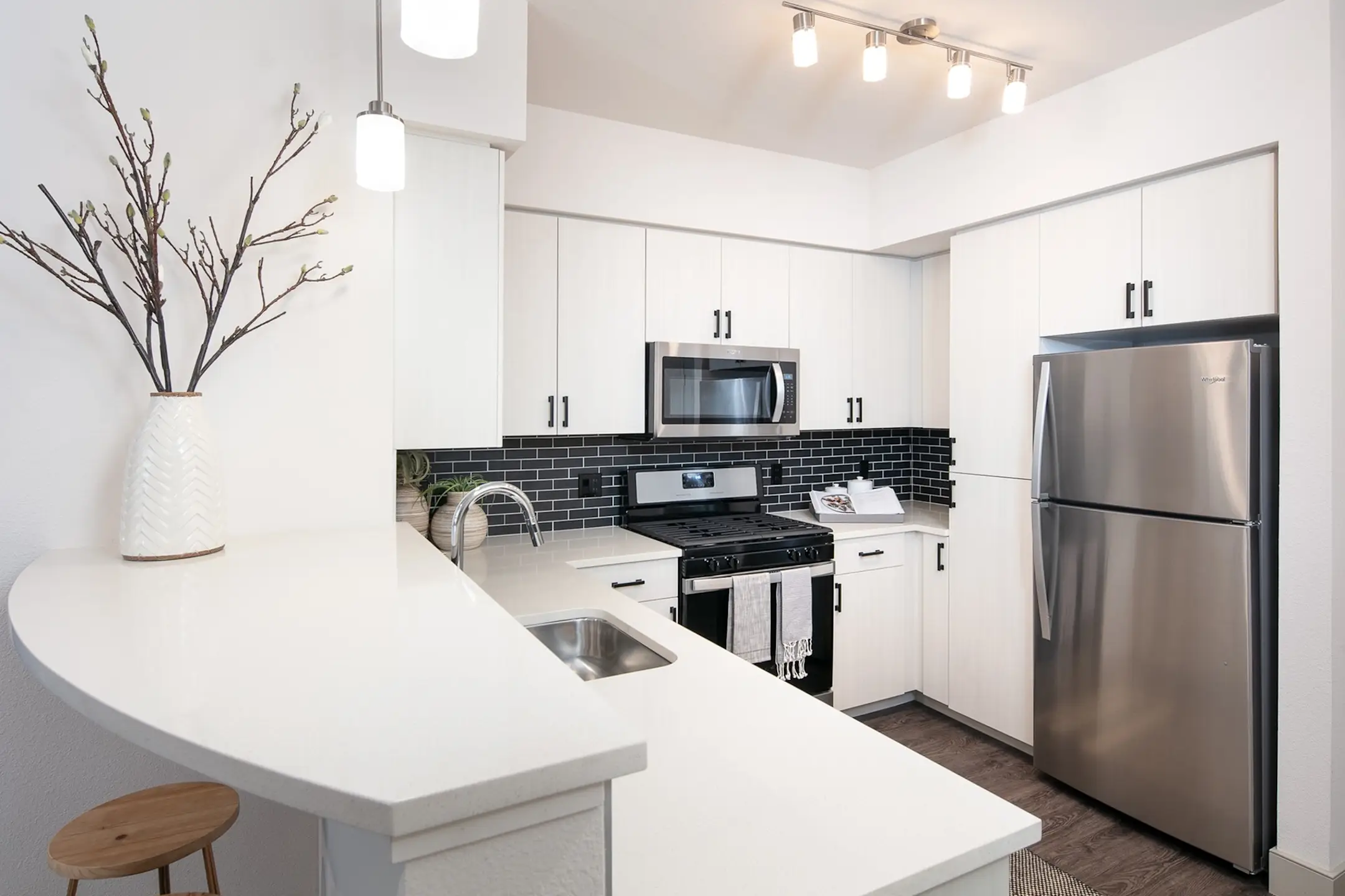 DUO Apartments 6670 Emergent Way San Jose, CA Apartments for Rent