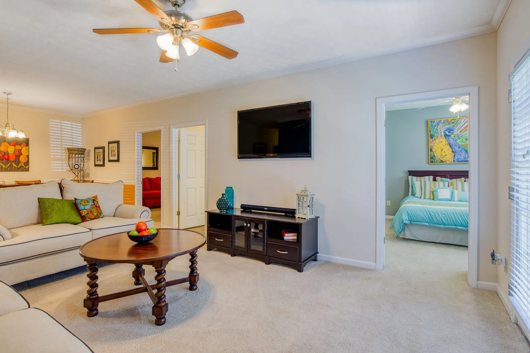 Living Room - Steeple Crest Luxury Apartments - Phenix City, AL