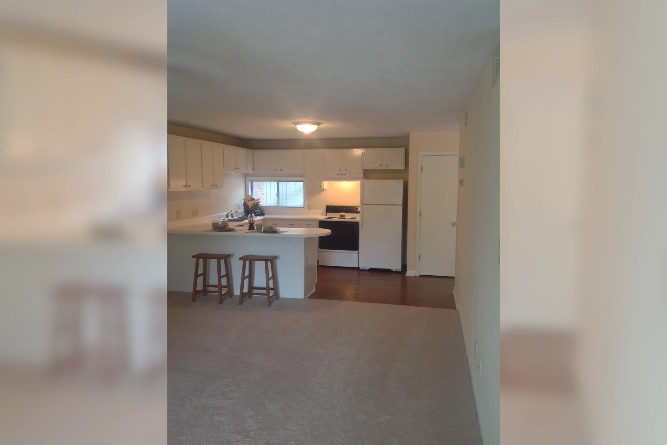 Kitchen - Lake Clair Apartments - Fayetteville, NC