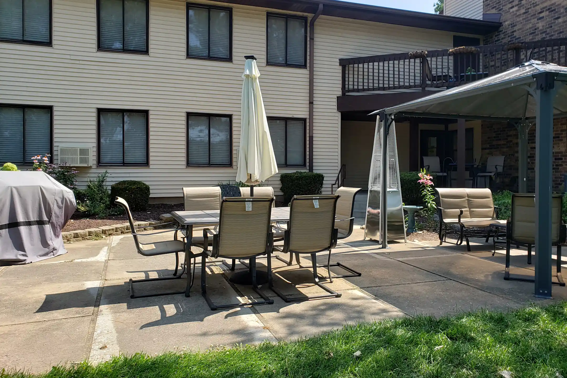 Countryside Village Apartments 301 South 10th Street Oregon, IL