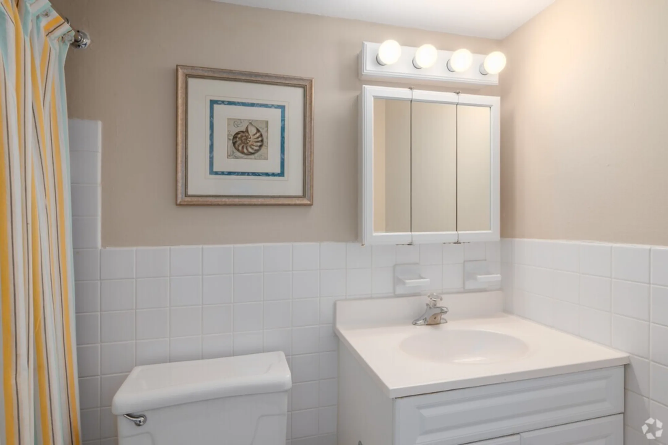 The Westbury Apartments North Olmsted, OH 44070