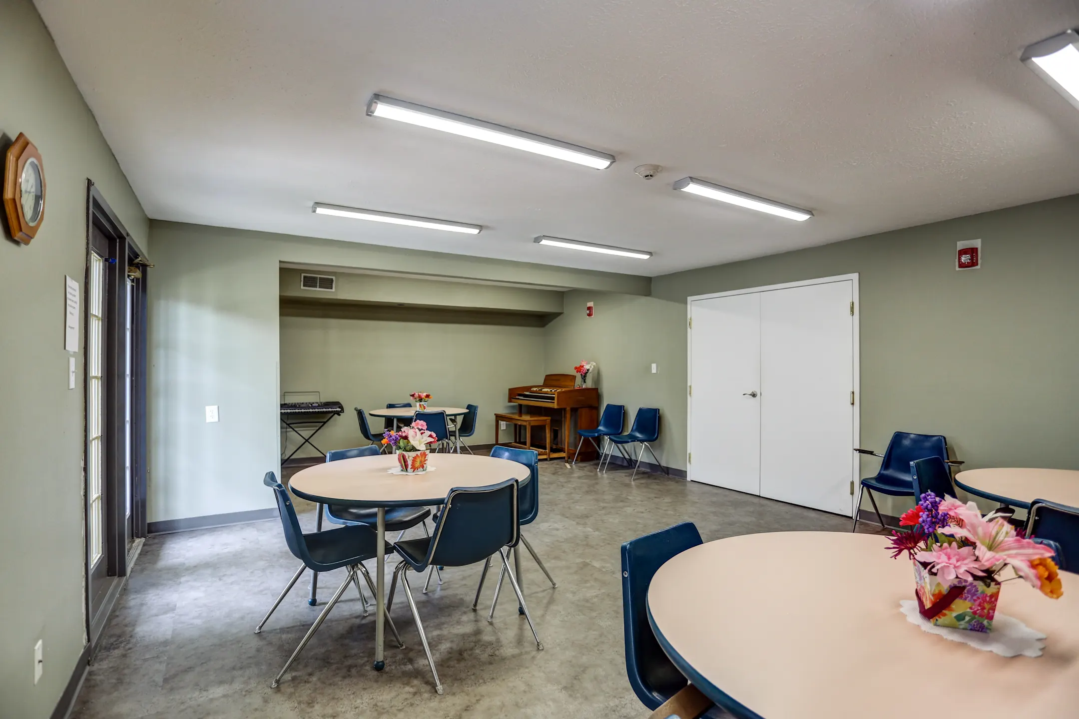 Courts of Colfax Apartments 600 N Colfax St Warsaw, IN Apartments