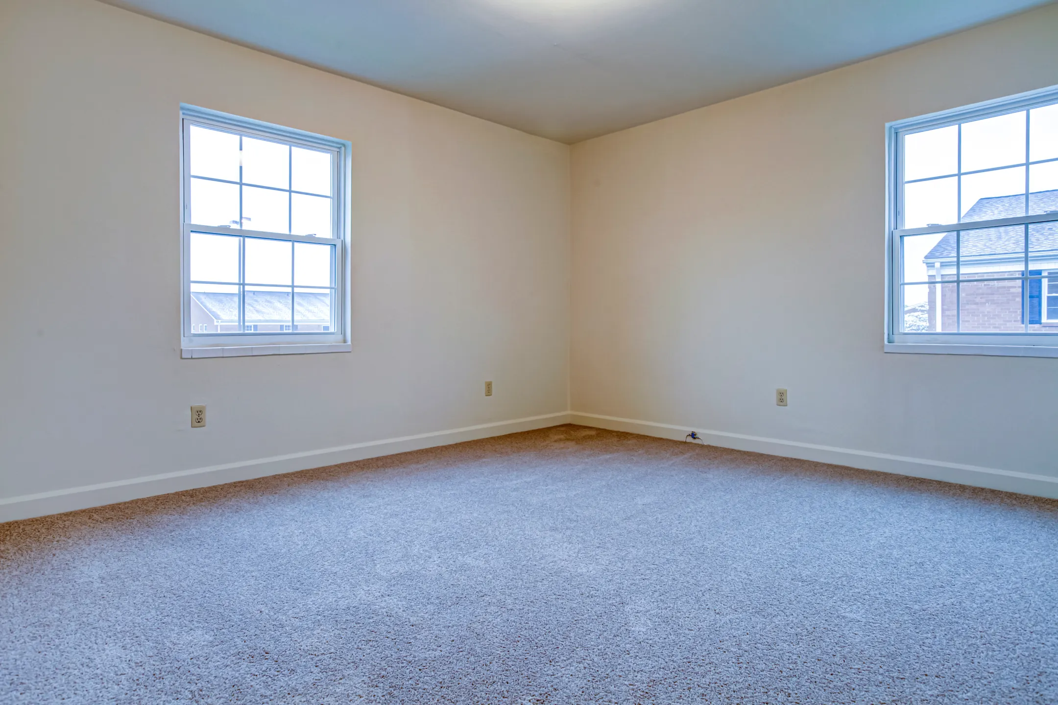 Bedroom - Brandon Point Apartments - Roanoke, VA