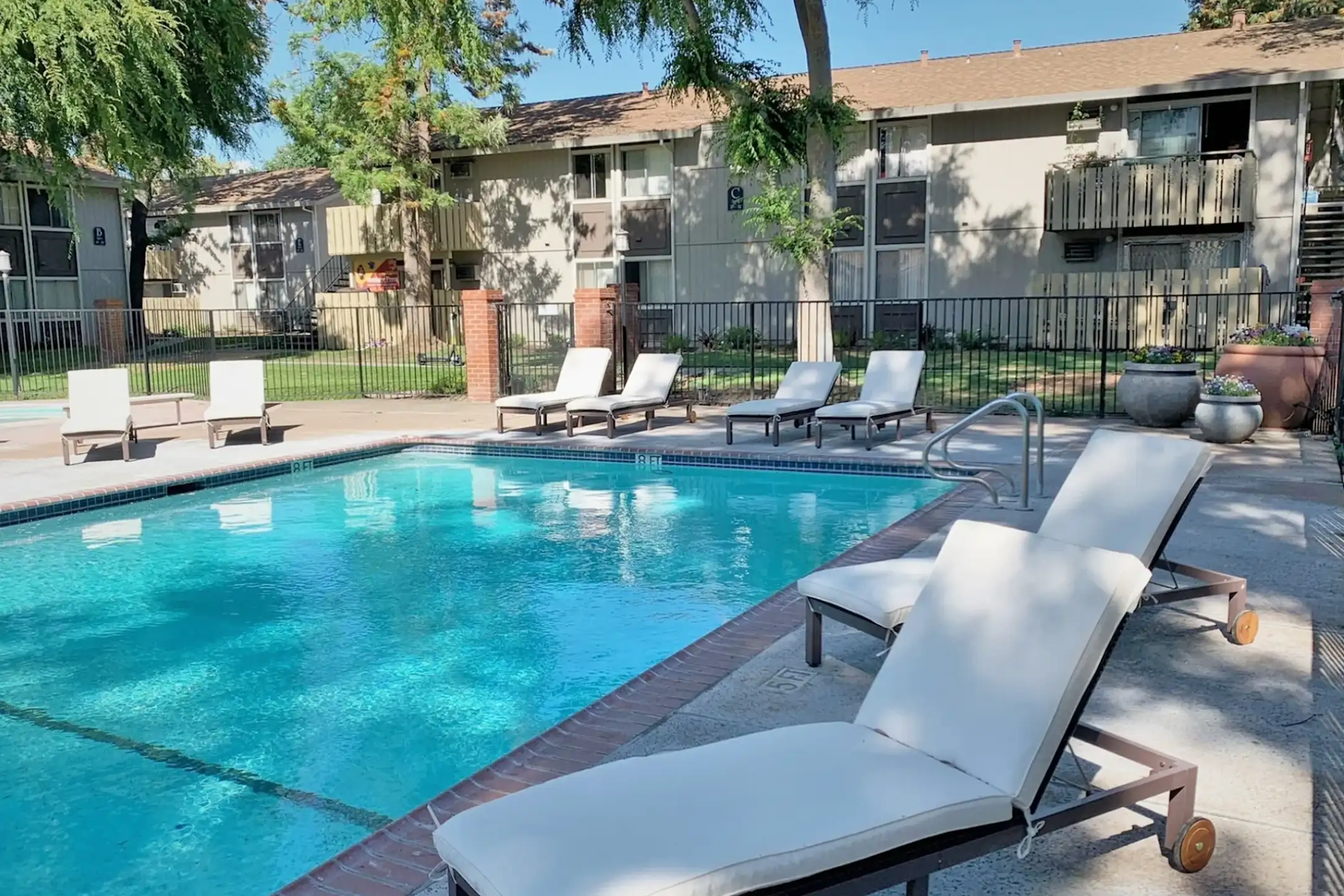 Almaden Terrace Apartments San Jose, CA 95125