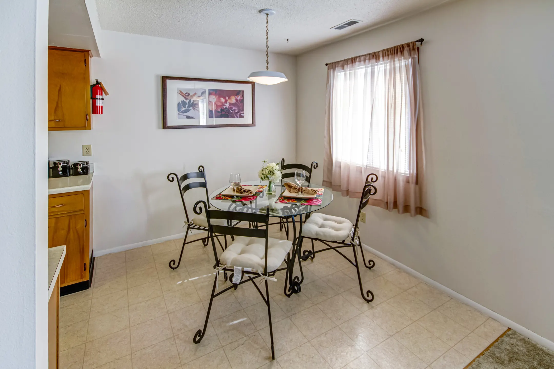 Heritage Apartments 1600 E Hillside Dr Bloomington, IN Apartments